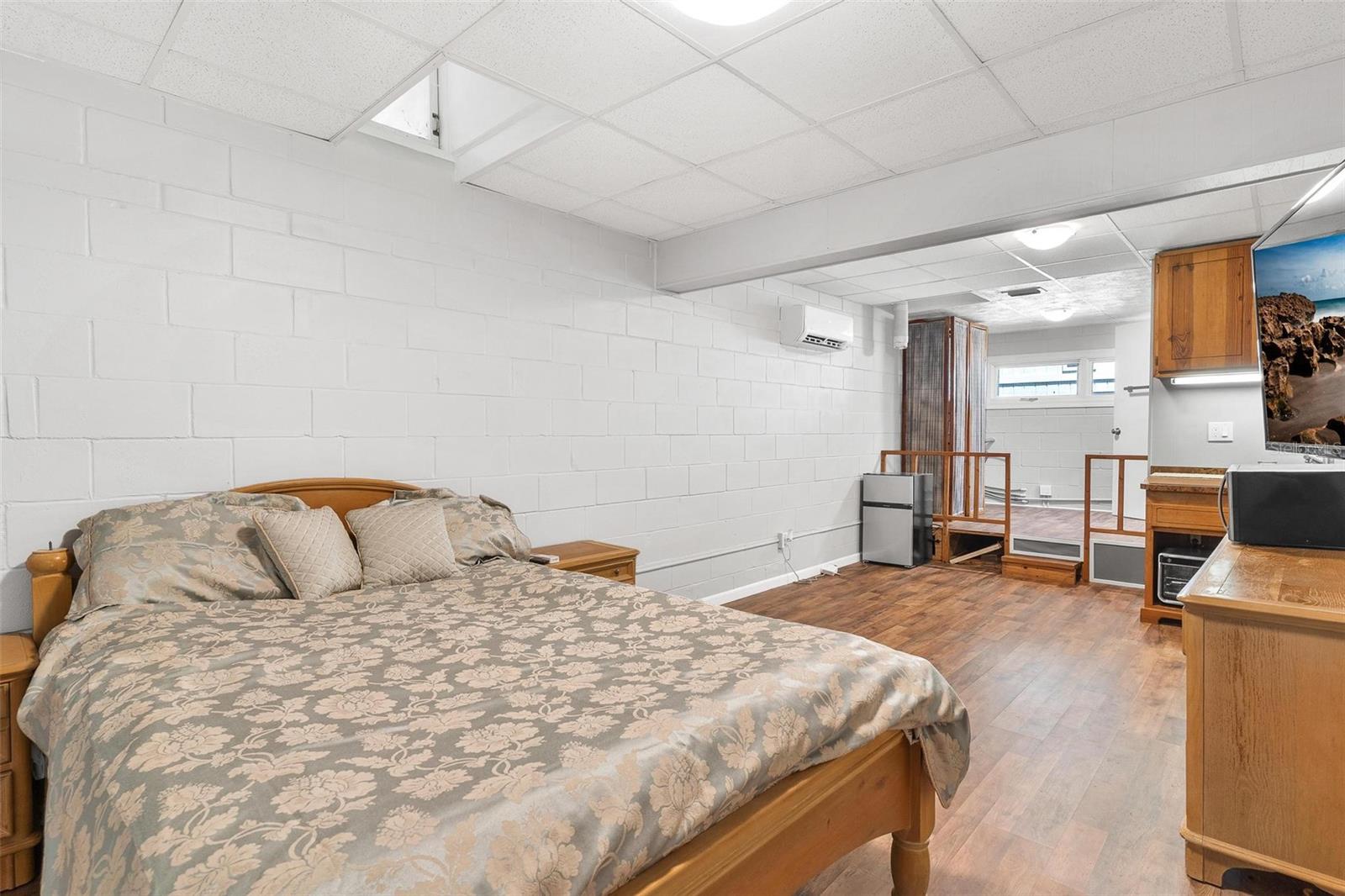 7373 CIRCLE DR, LADY LAKE, FL, 32159