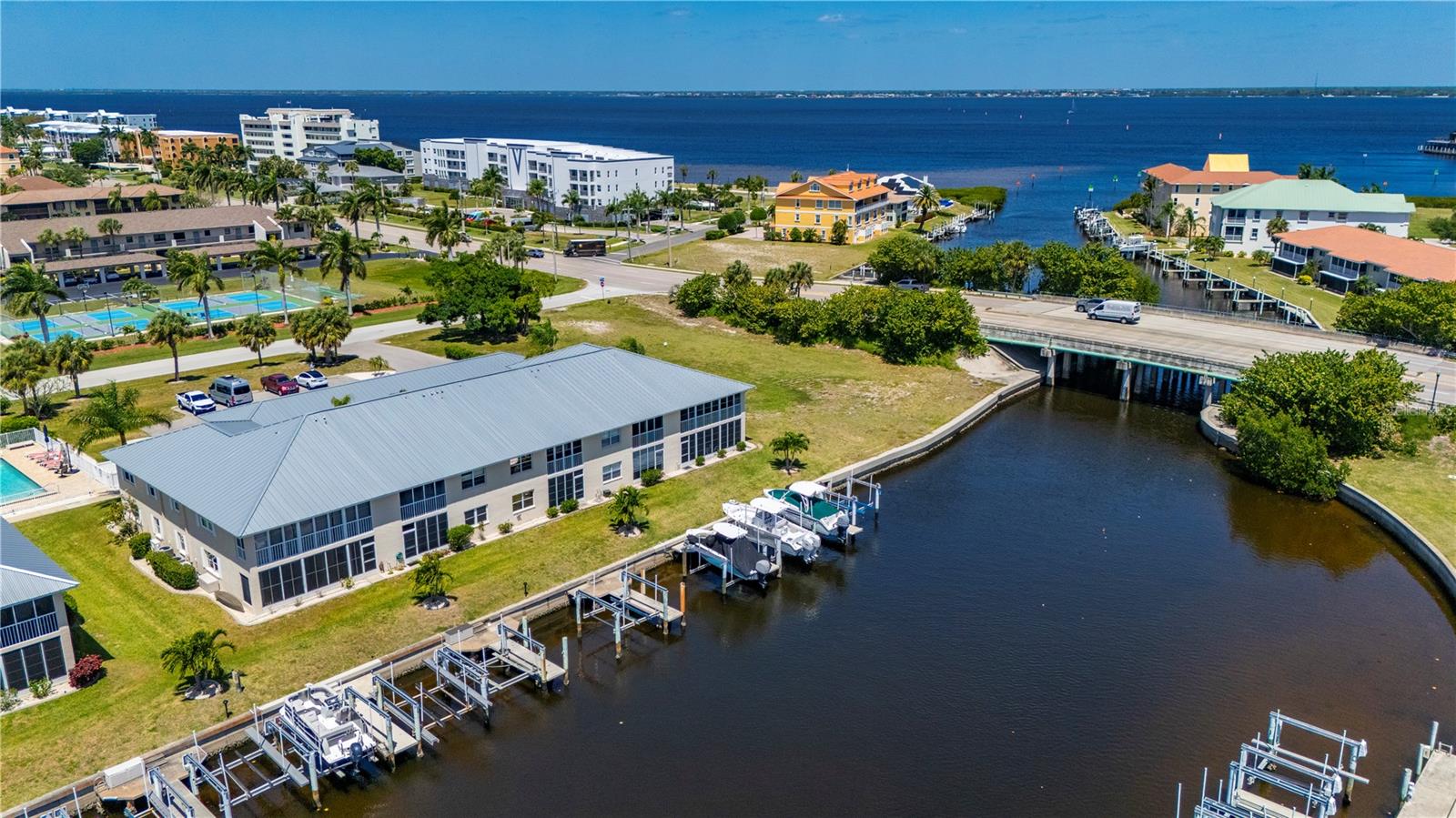 220 COLDEWAY DR #123, PUNTA GORDA, FL, 33950