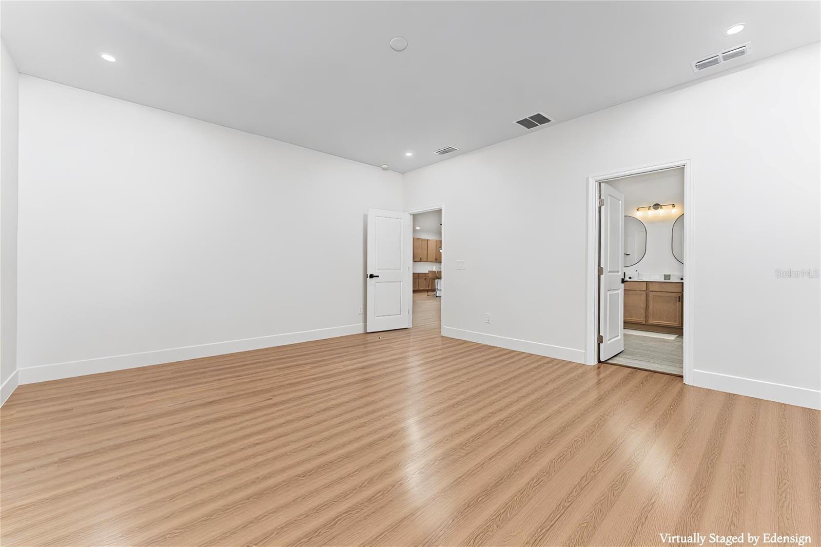 81 OVERLEAF LN, ORLANDO, FL, 32839