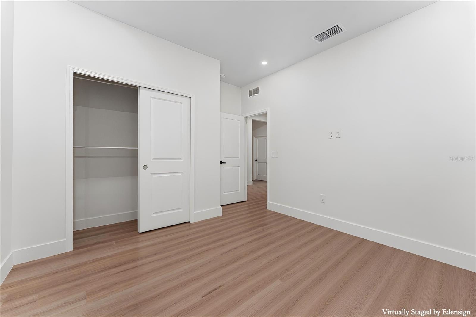 81 OVERLEAF LN, ORLANDO, FL, 32839