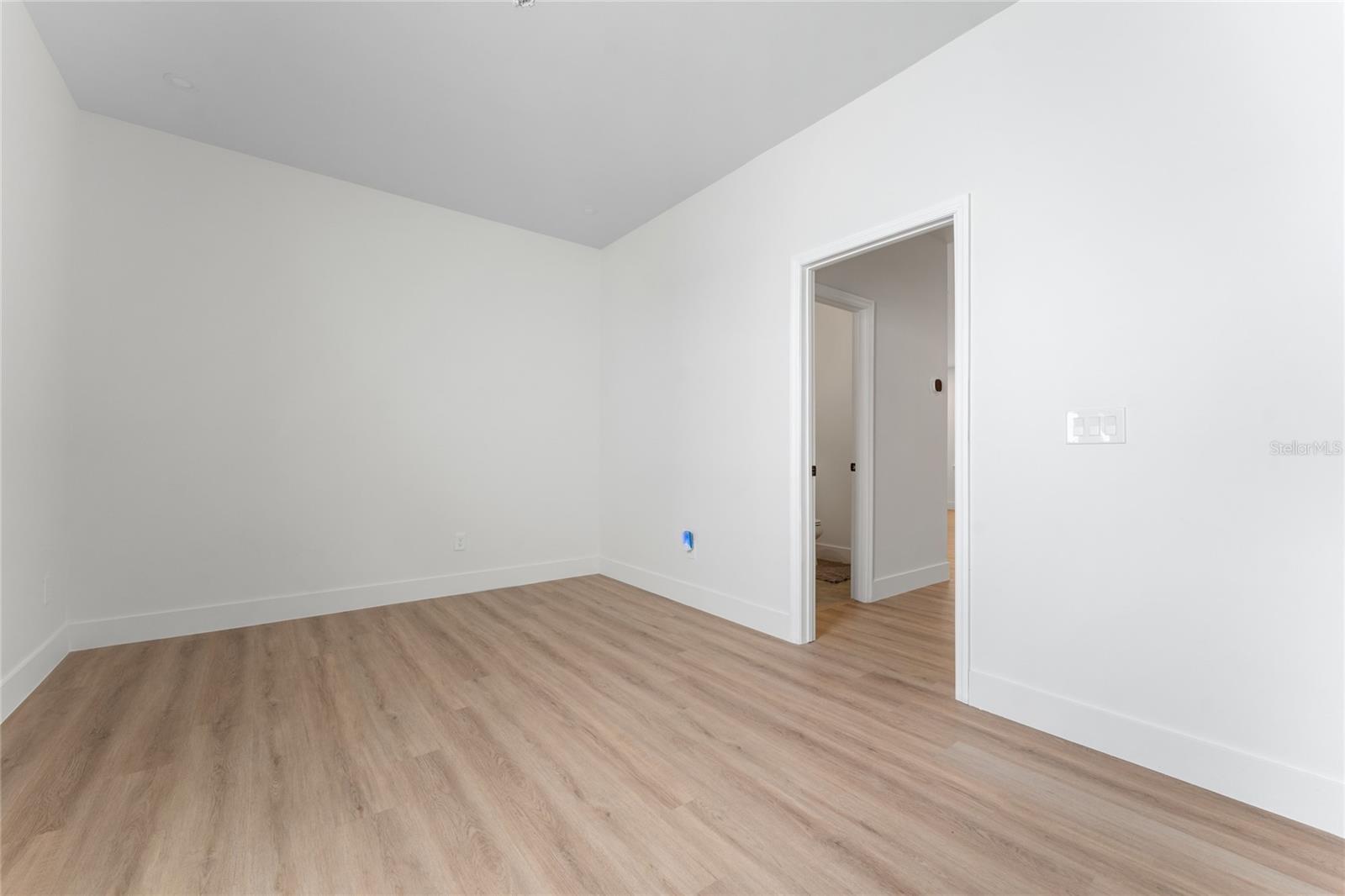 81 OVERLEAF LN, ORLANDO, FL, 32839