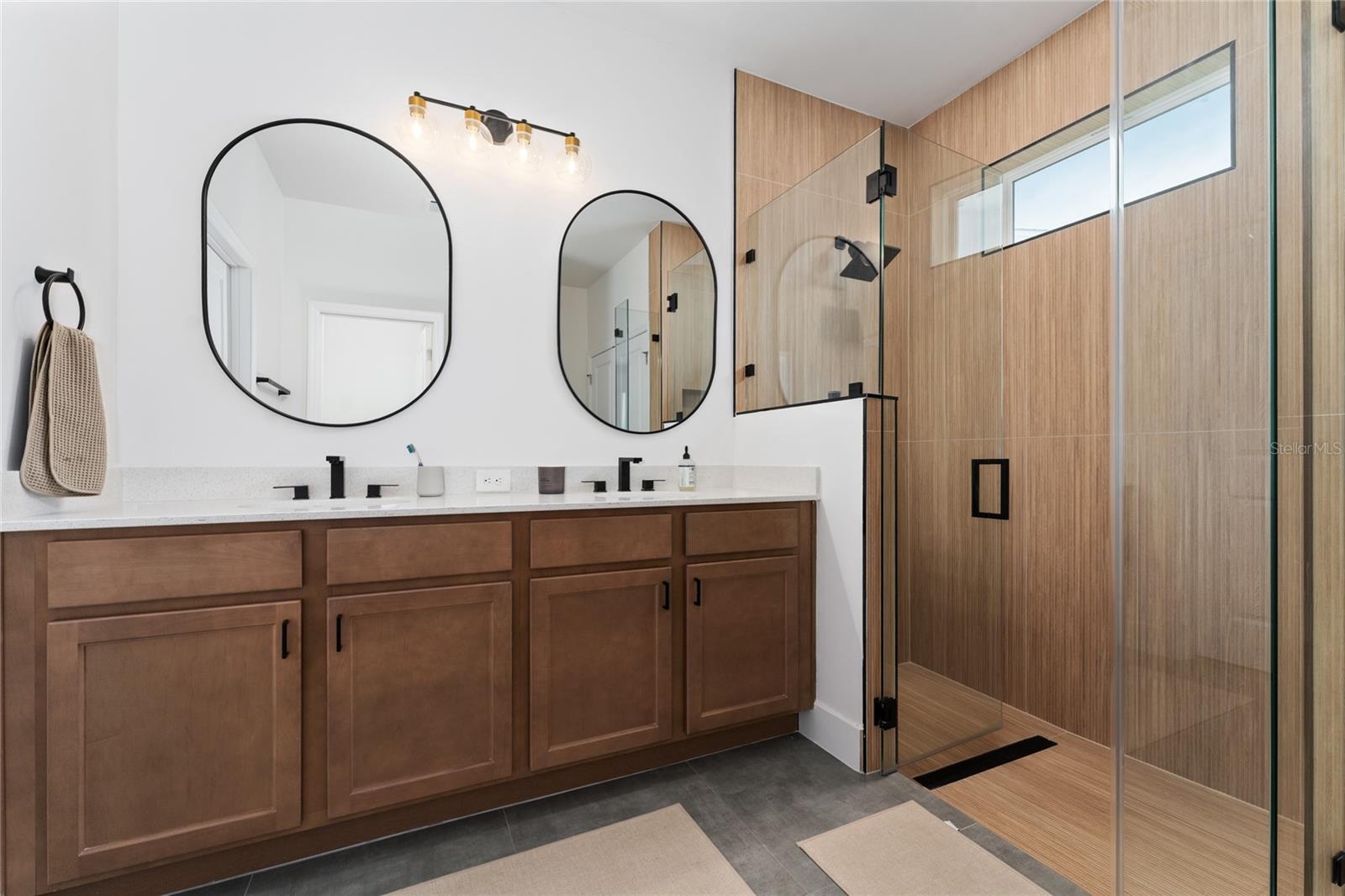 81 OVERLEAF LN, ORLANDO, FL, 32839