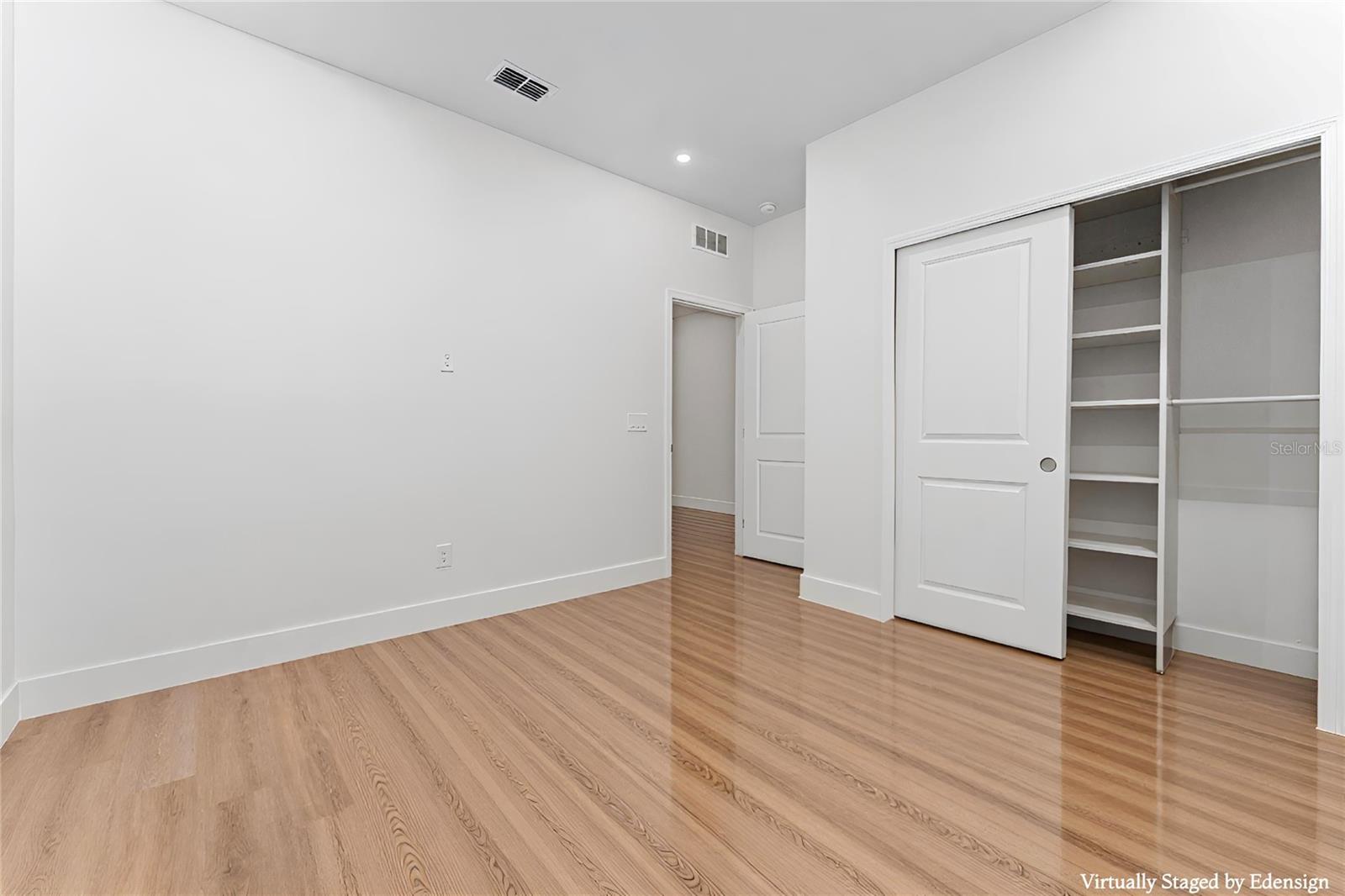 81 OVERLEAF LN, ORLANDO, FL, 32839