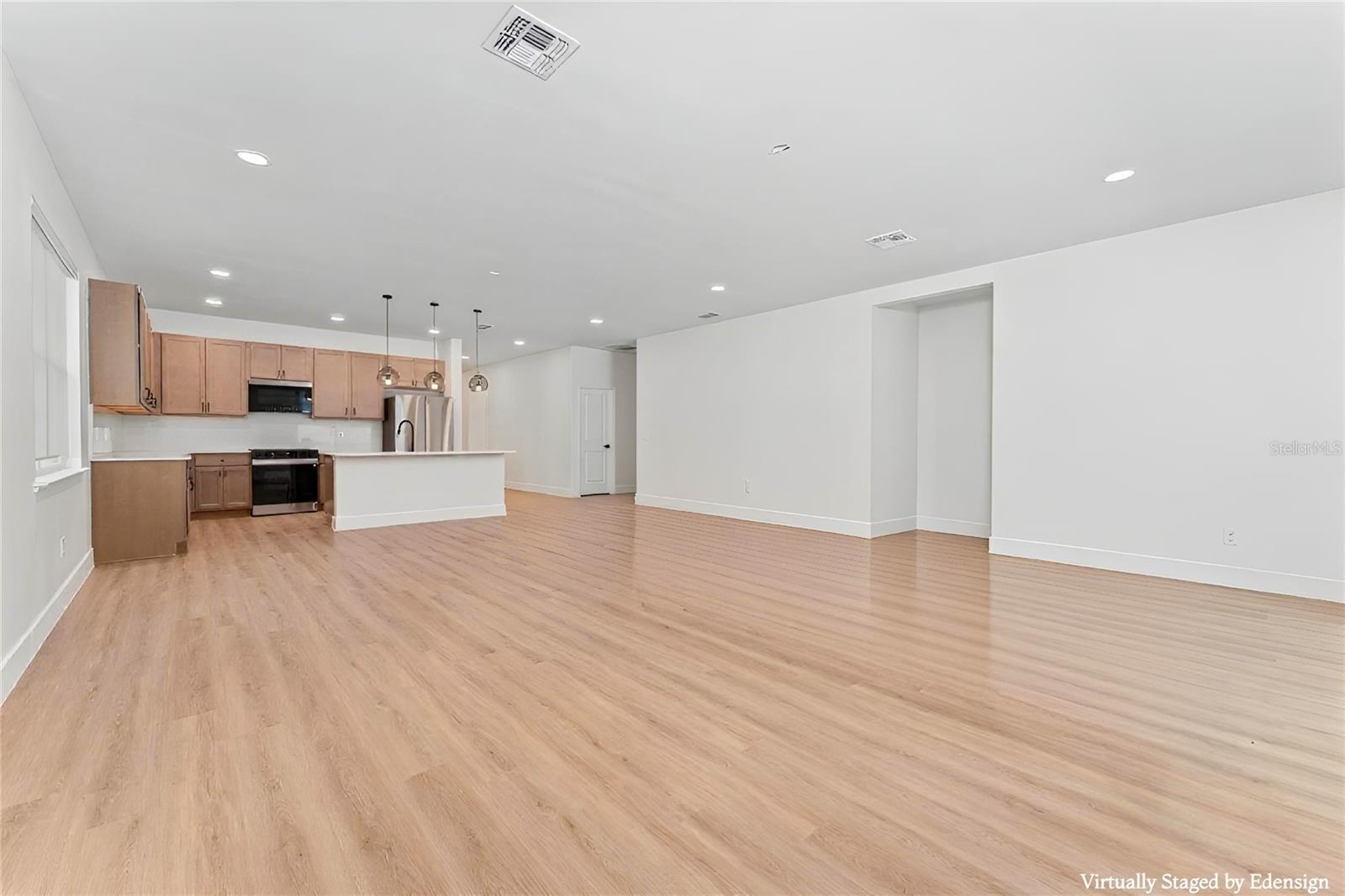 81 OVERLEAF LN, ORLANDO, FL, 32839