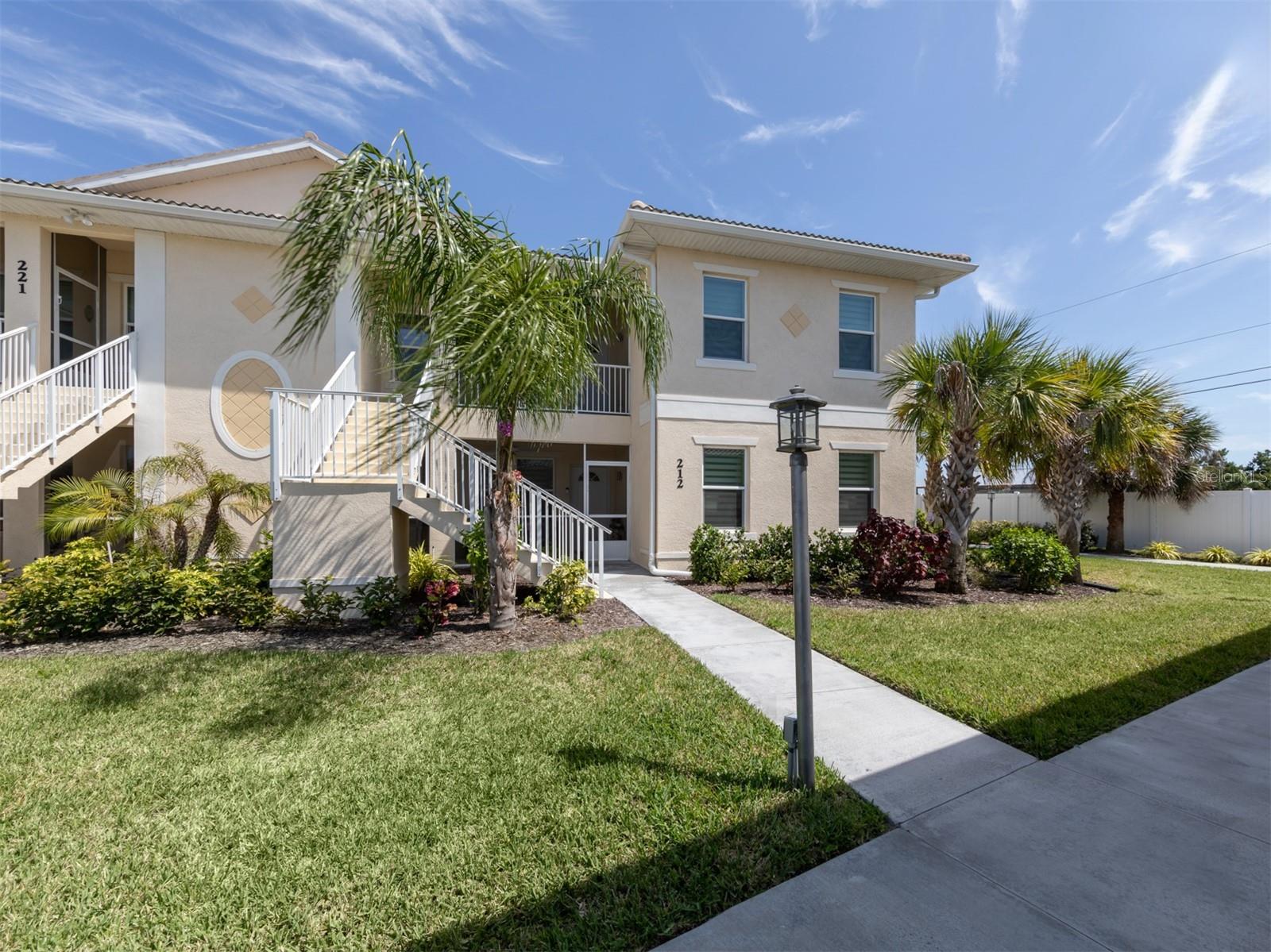 200 GARDENS EDGE DR #212, VENICE, FL, 34285