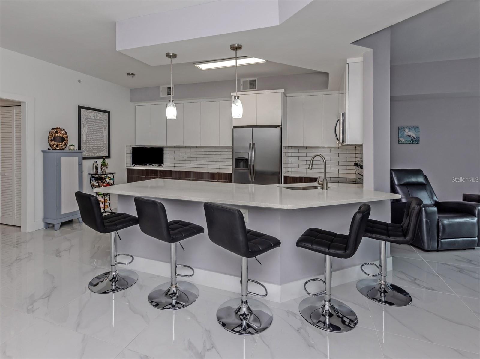 200 GARDENS EDGE DR #212, VENICE, FL, 34285