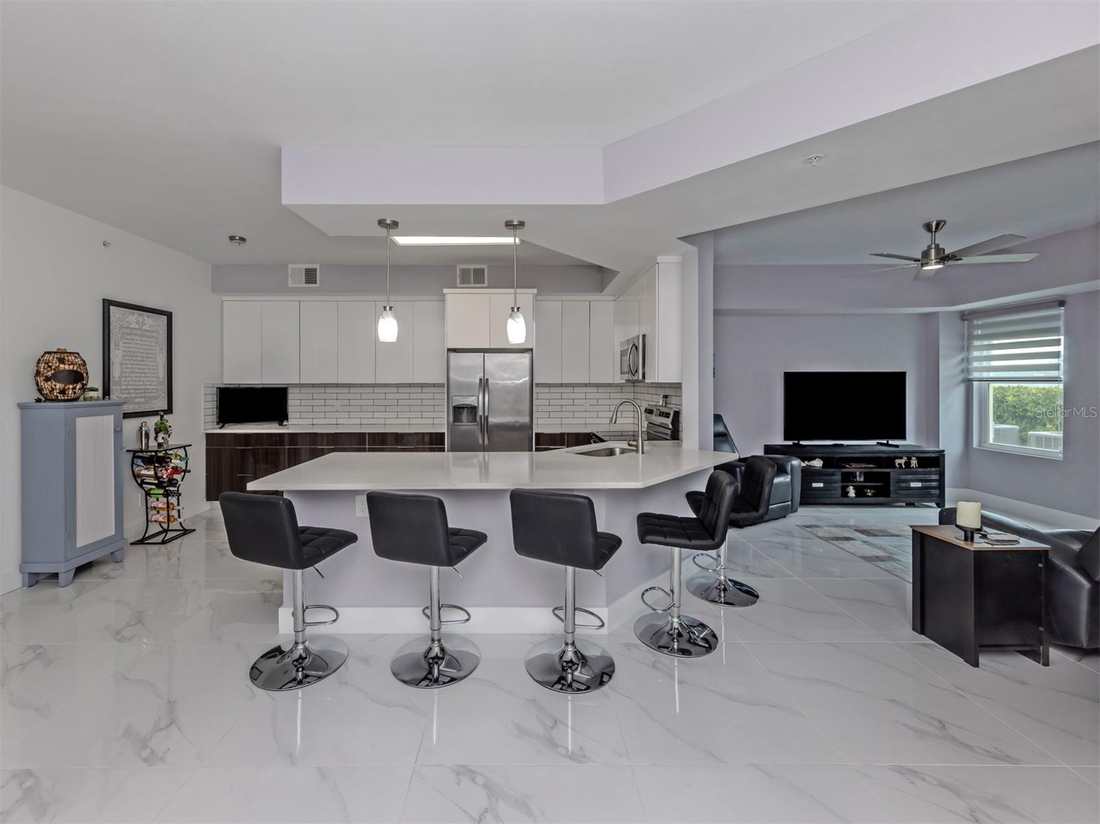 200 GARDENS EDGE DR #212, VENICE, FL, 34285