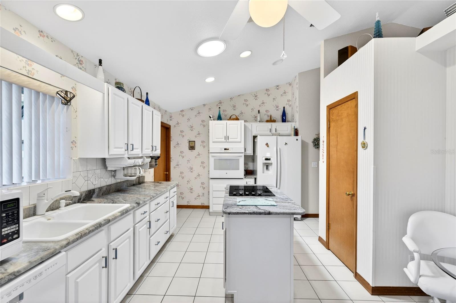 64 BAHIA TRACE CIR, OCALA, FL, 34472