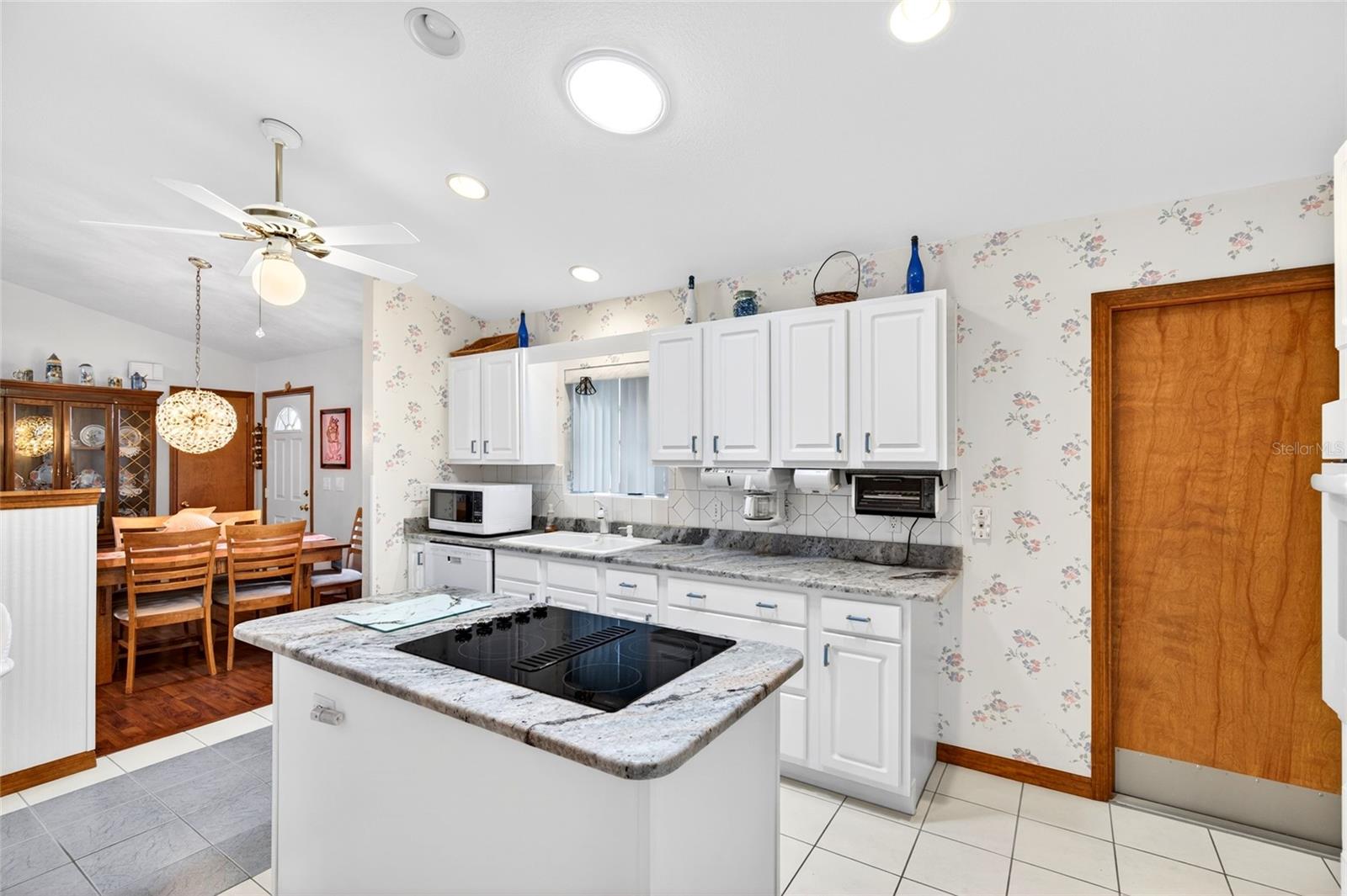 64 BAHIA TRACE CIR, OCALA, FL, 34472