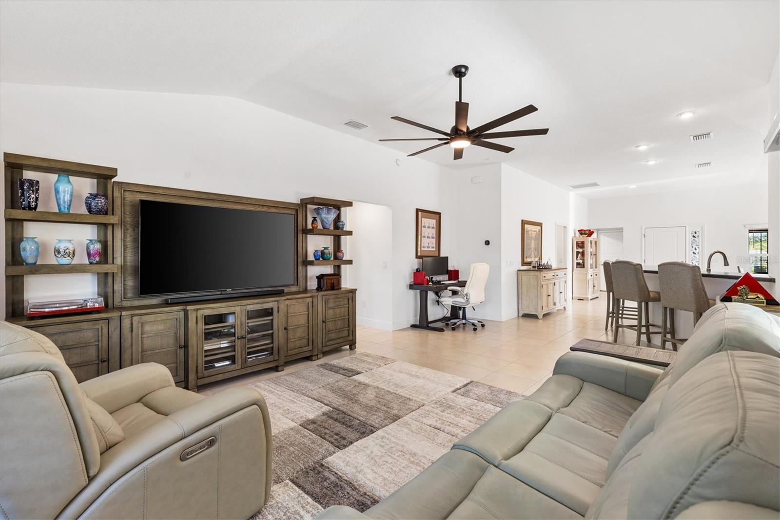 5554 MILLICAN AVE, THE VILLAGES, FL, 32163