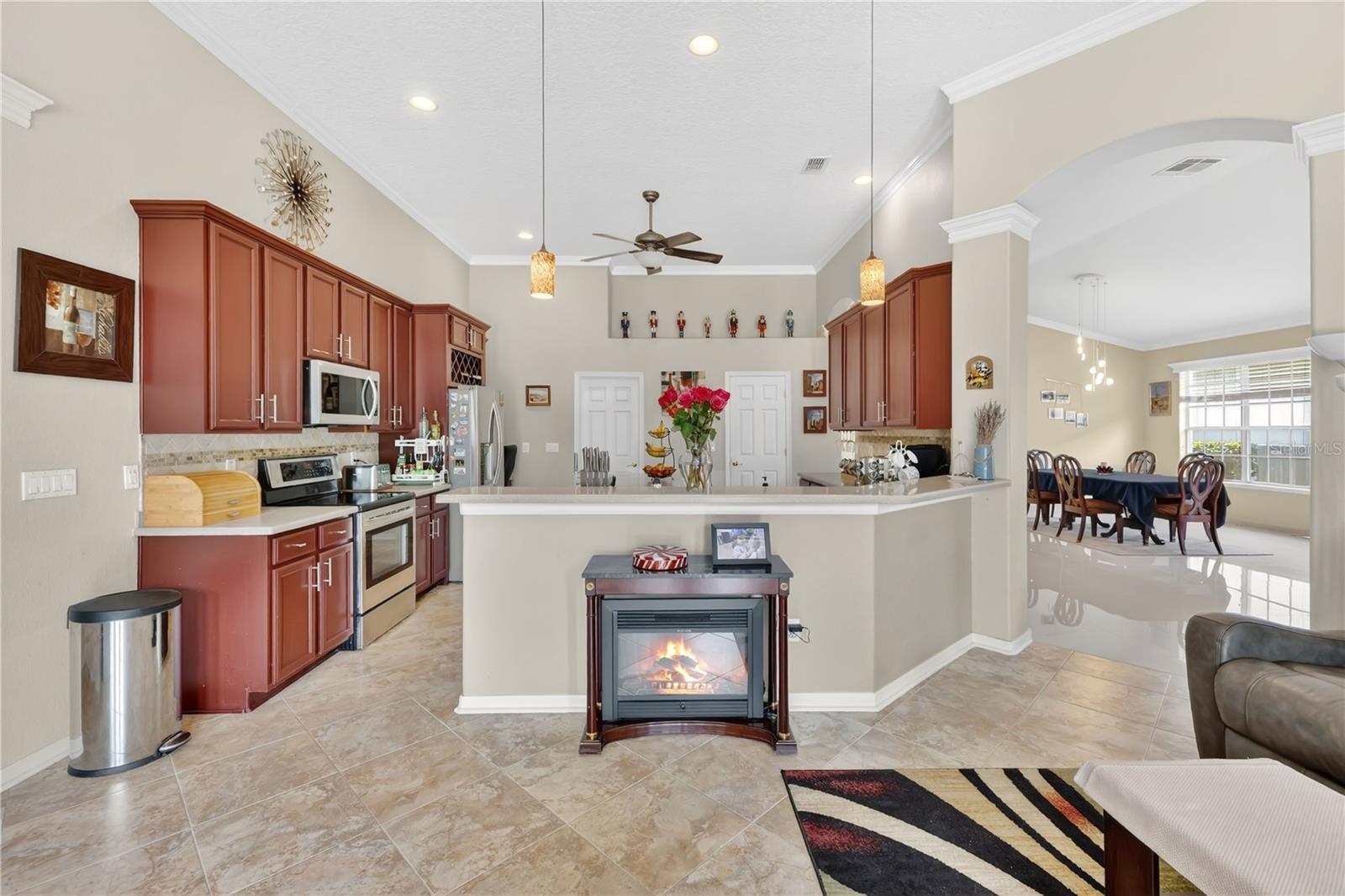 2056 AUTUMN VIEW DR, ORLANDO, FL, 32825