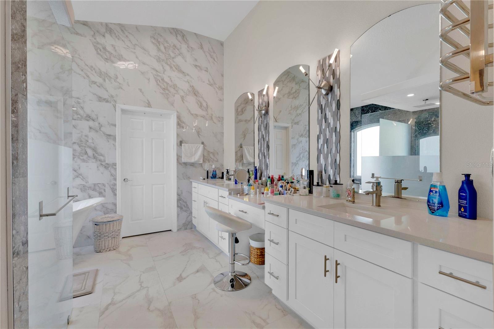 2056 AUTUMN VIEW DR, ORLANDO, FL, 32825