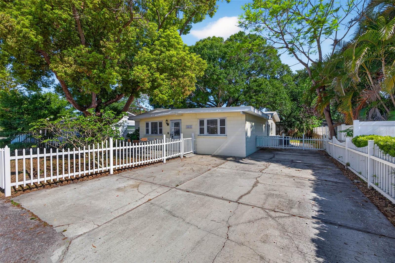 4413 W ROGERS AVE, TAMPA, FL, 33611