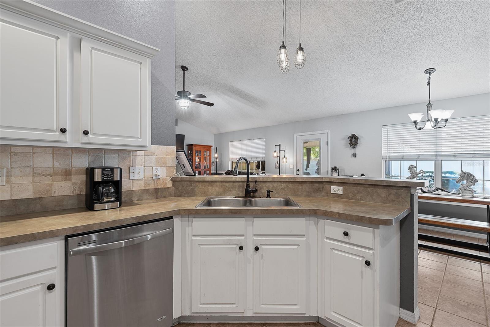 7 LEE DR, PALM COAST, FL, 32137