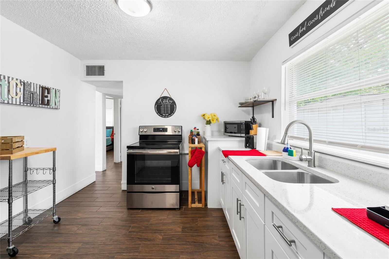 8707 N ASHLEY ST, TAMPA, FL, 33604