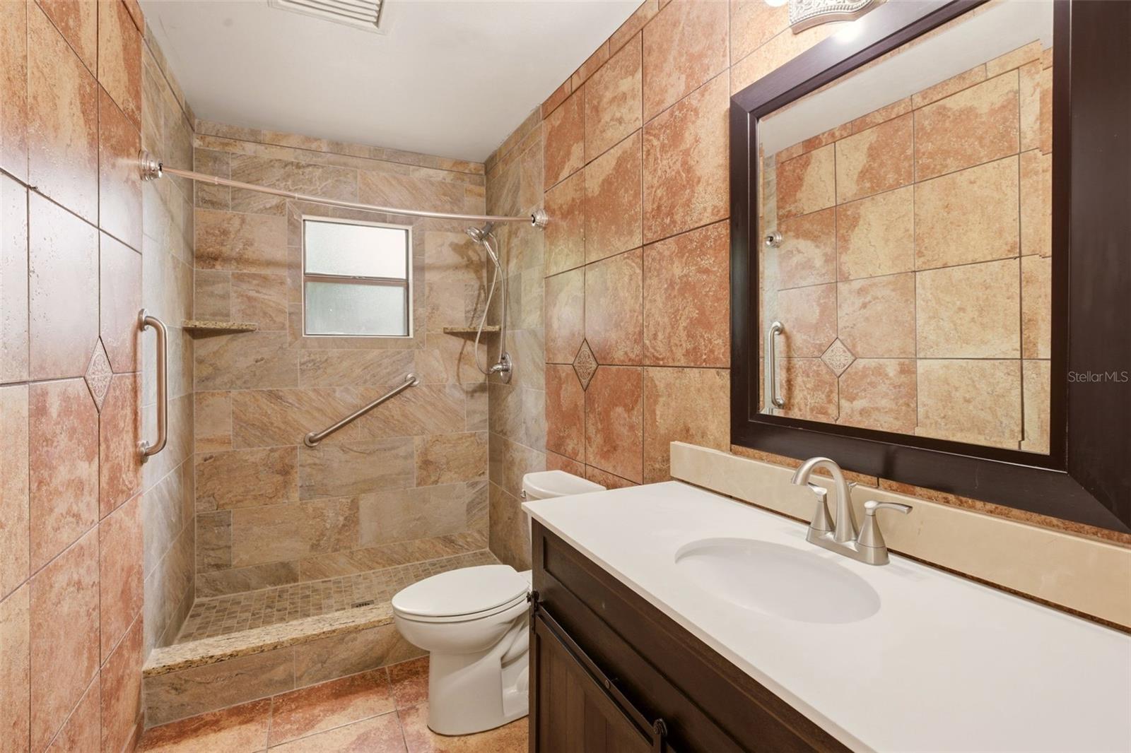 205 ANGELES RD, DEBARY, FL, 32713