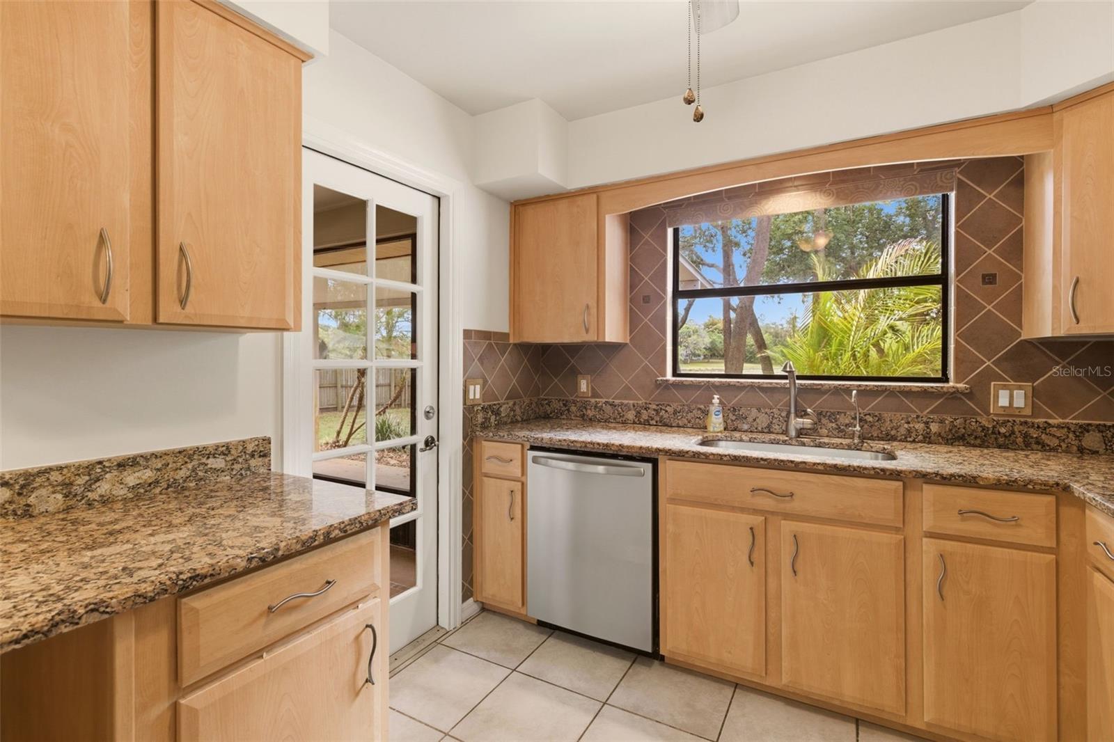 205 ANGELES RD, DEBARY, FL, 32713