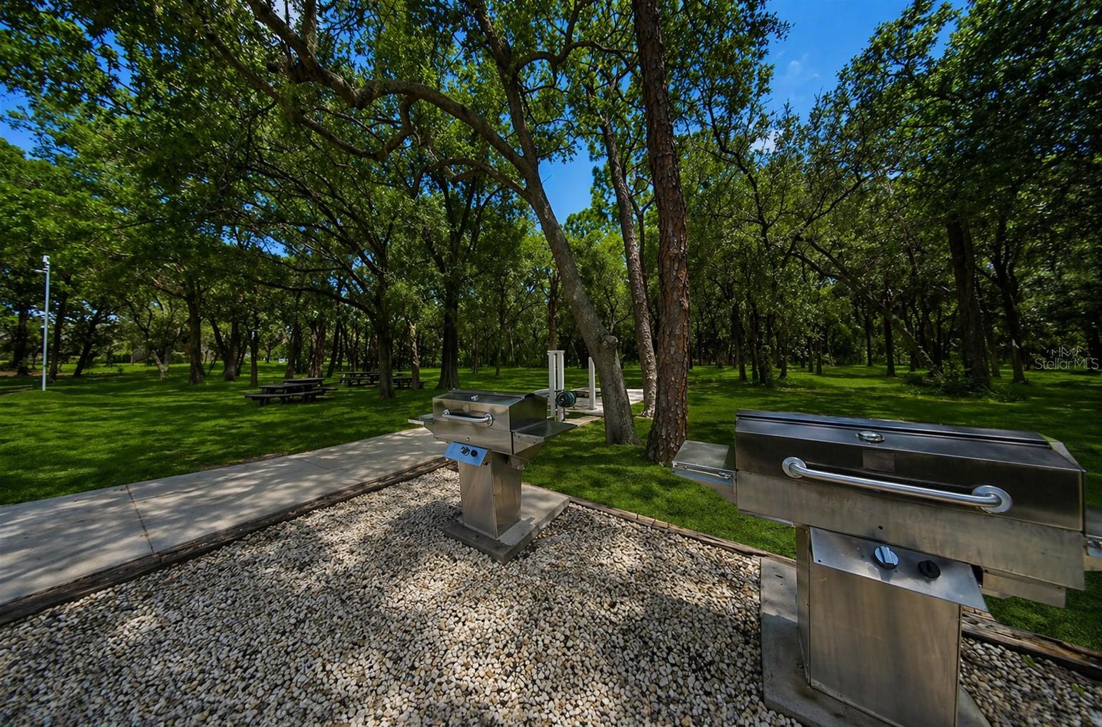 1400 GANDY BLVD N #207, ST PETERSBURG, FL, 33702