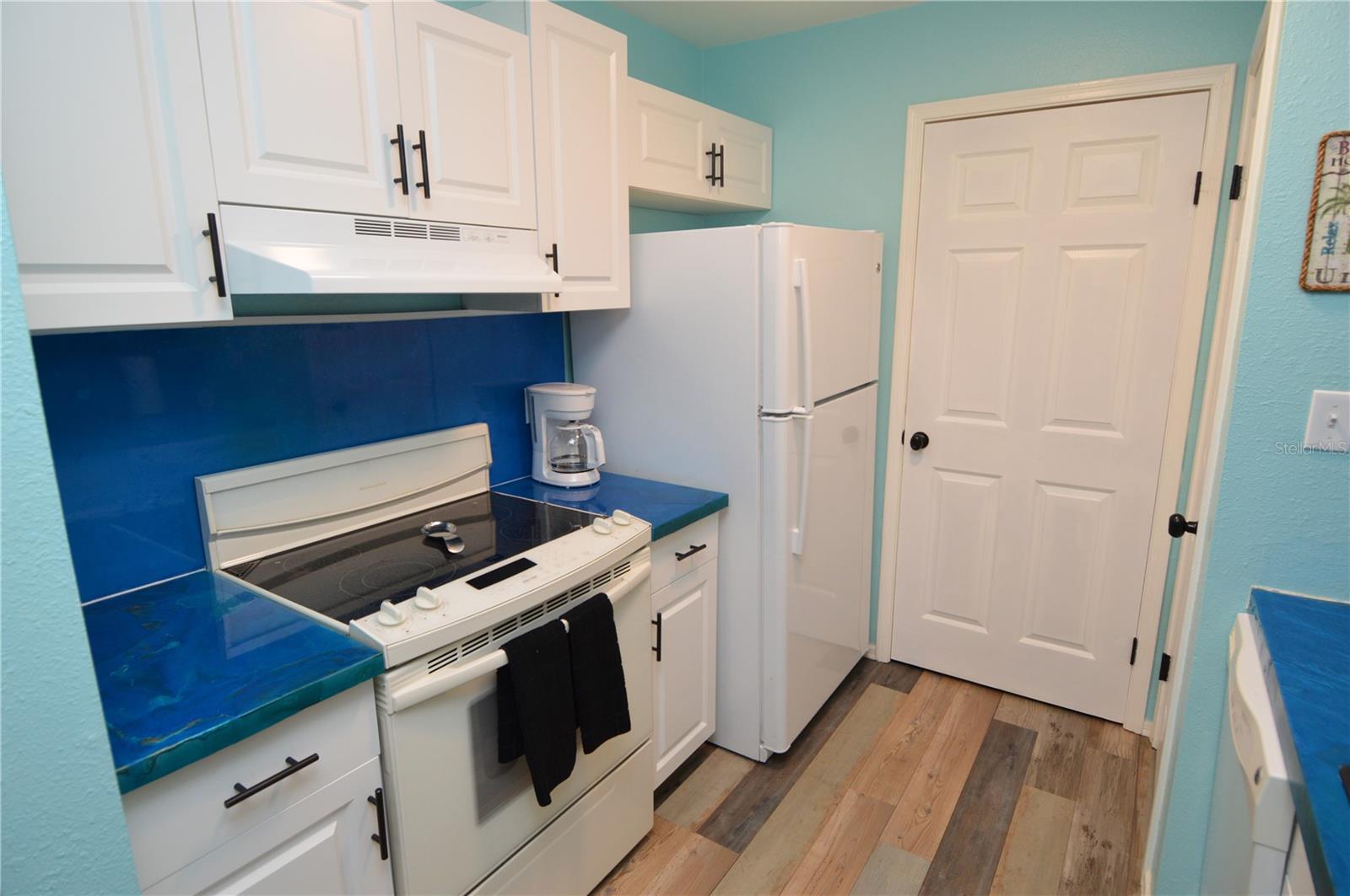 1400 GANDY BLVD N #207, ST PETERSBURG, FL, 33702