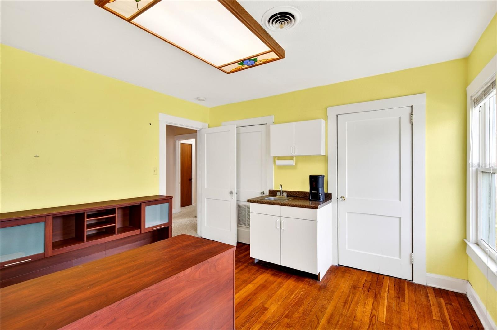 1266 E SILVER SPRINGS BLVD, OCALA, FL, 34470