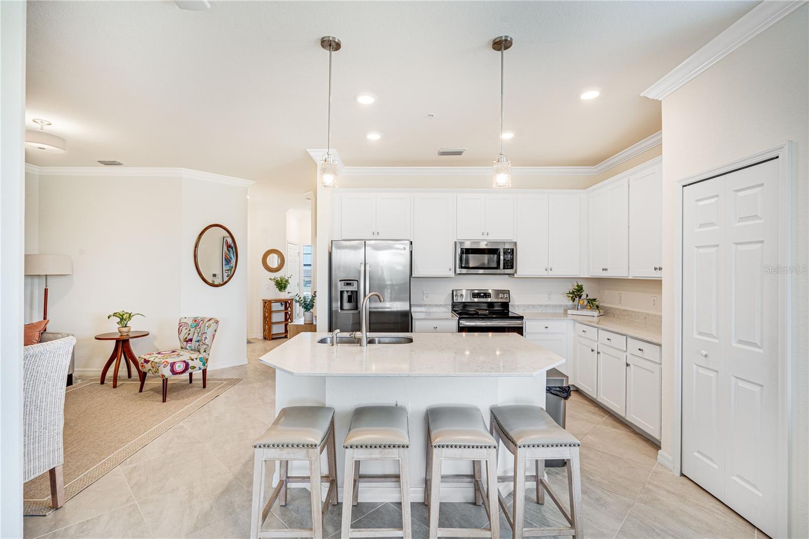 17724 GAWTHROP DR #301, BRADENTON, FL, 34211