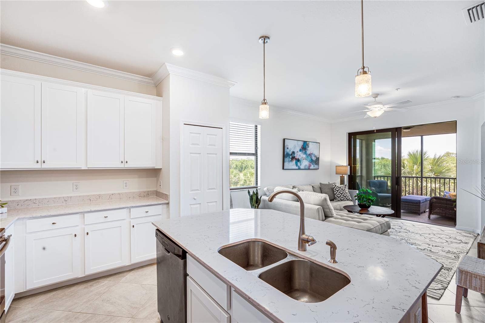 17724 GAWTHROP DR #301, BRADENTON, FL, 34211