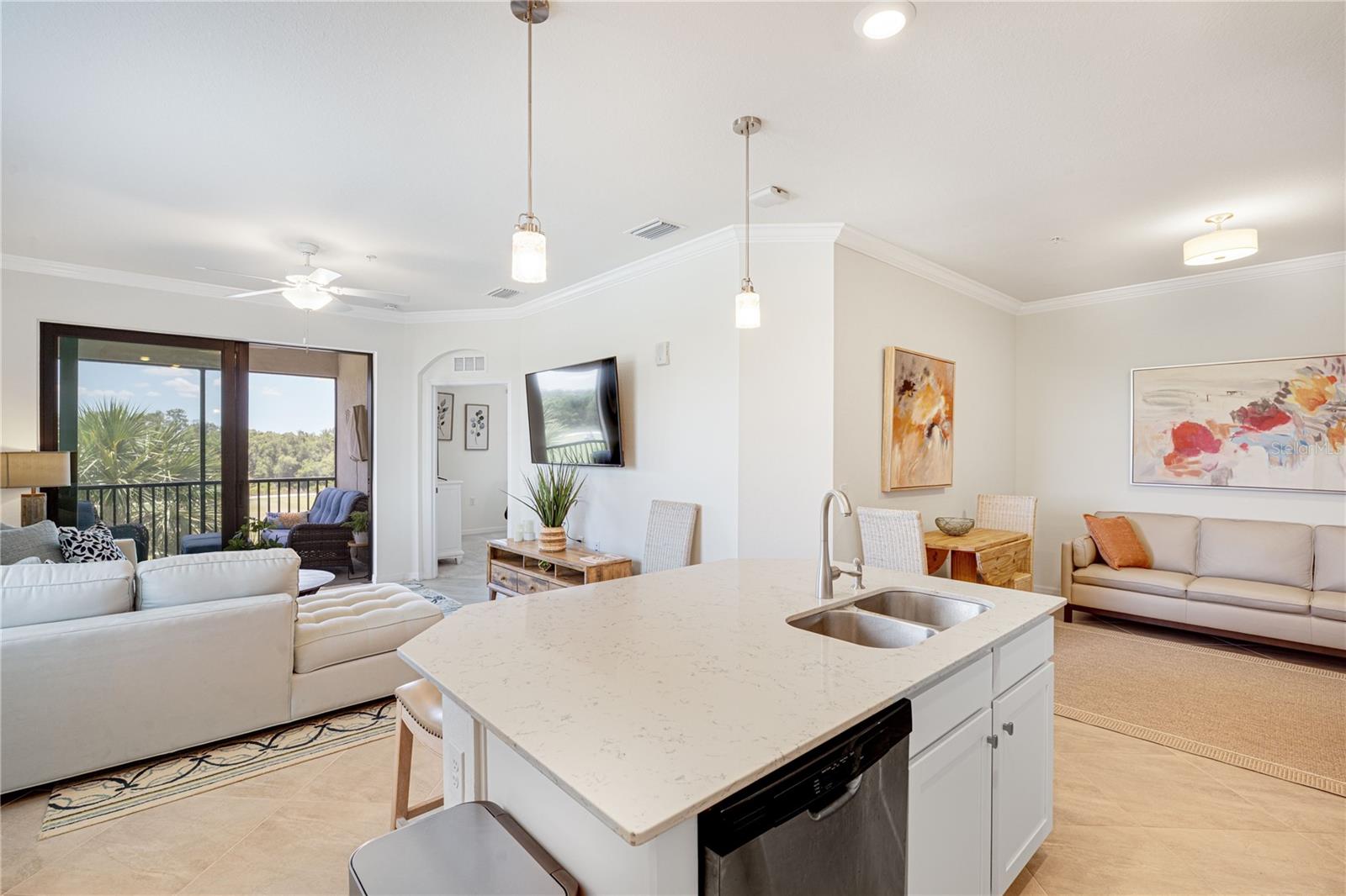 17724 GAWTHROP DR #301, BRADENTON, FL, 34211