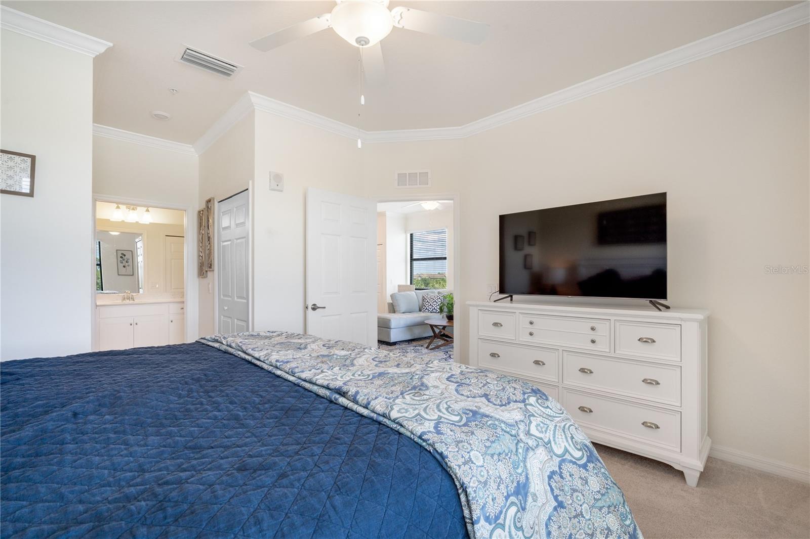 17724 GAWTHROP DR #301, BRADENTON, FL, 34211