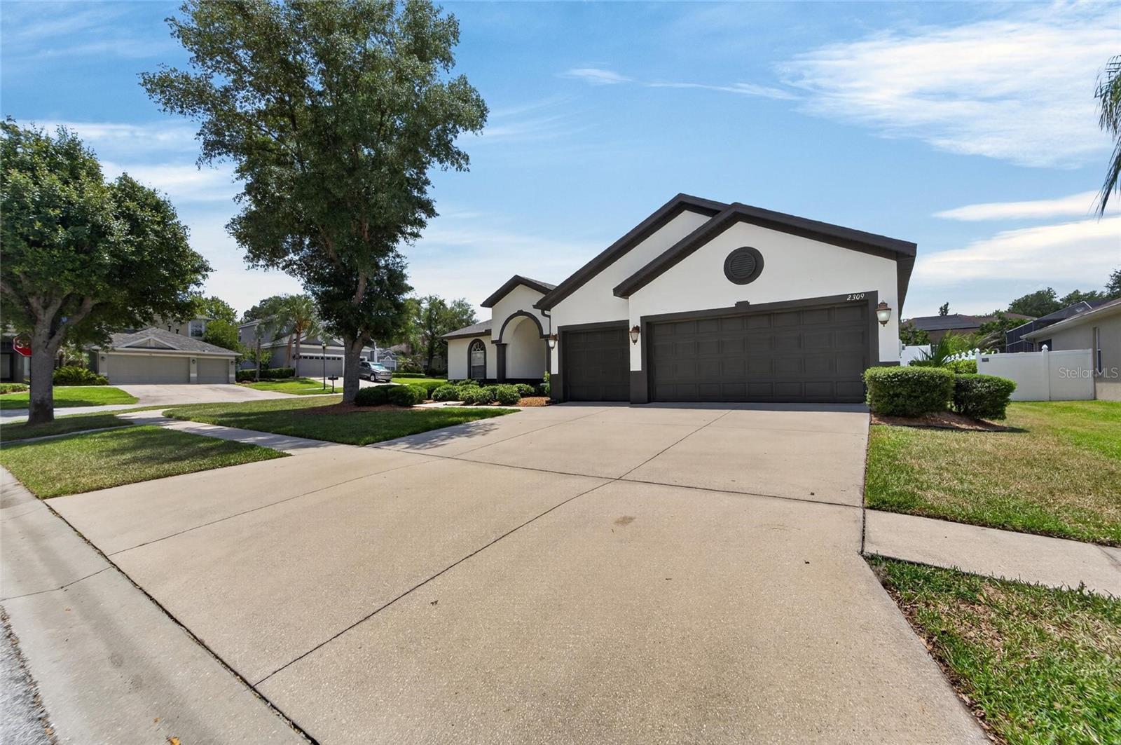 2309 SILVER TRUMPET CT, VALRICO, FL, 33594