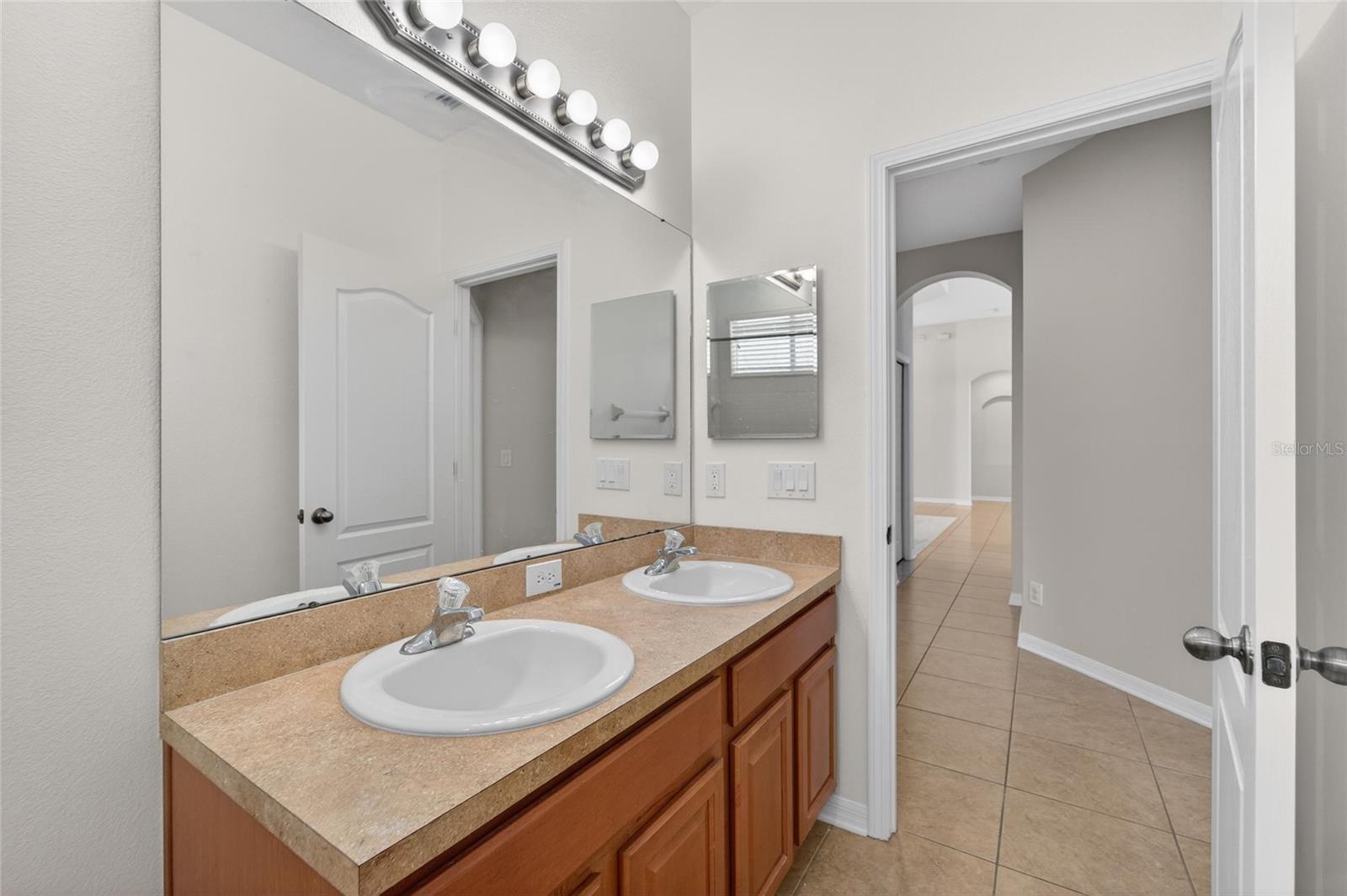 2309 SILVER TRUMPET CT, VALRICO, FL, 33594