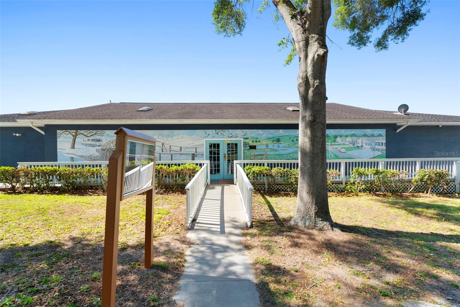 10220 WELLINGTON AVE, DADE CITY, FL, 33525