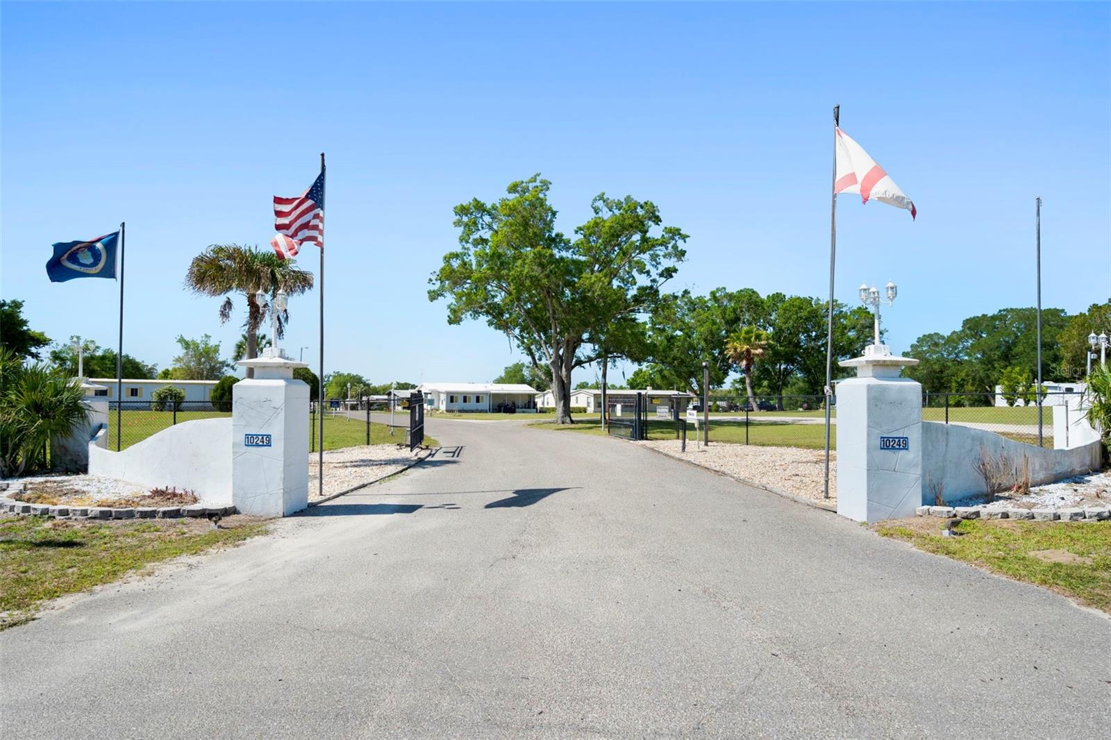 10220 WELLINGTON AVE, DADE CITY, FL, 33525