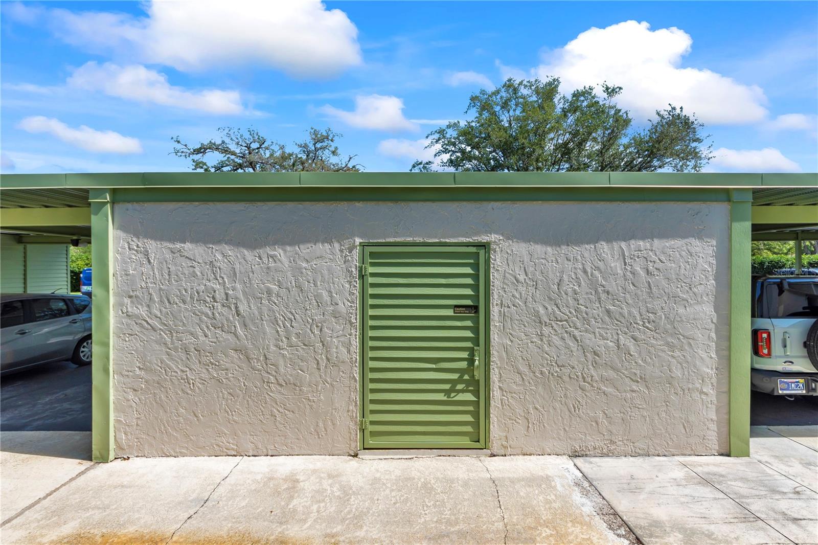 4114 PINELAKE LN #202, TAMPA, FL, 33618