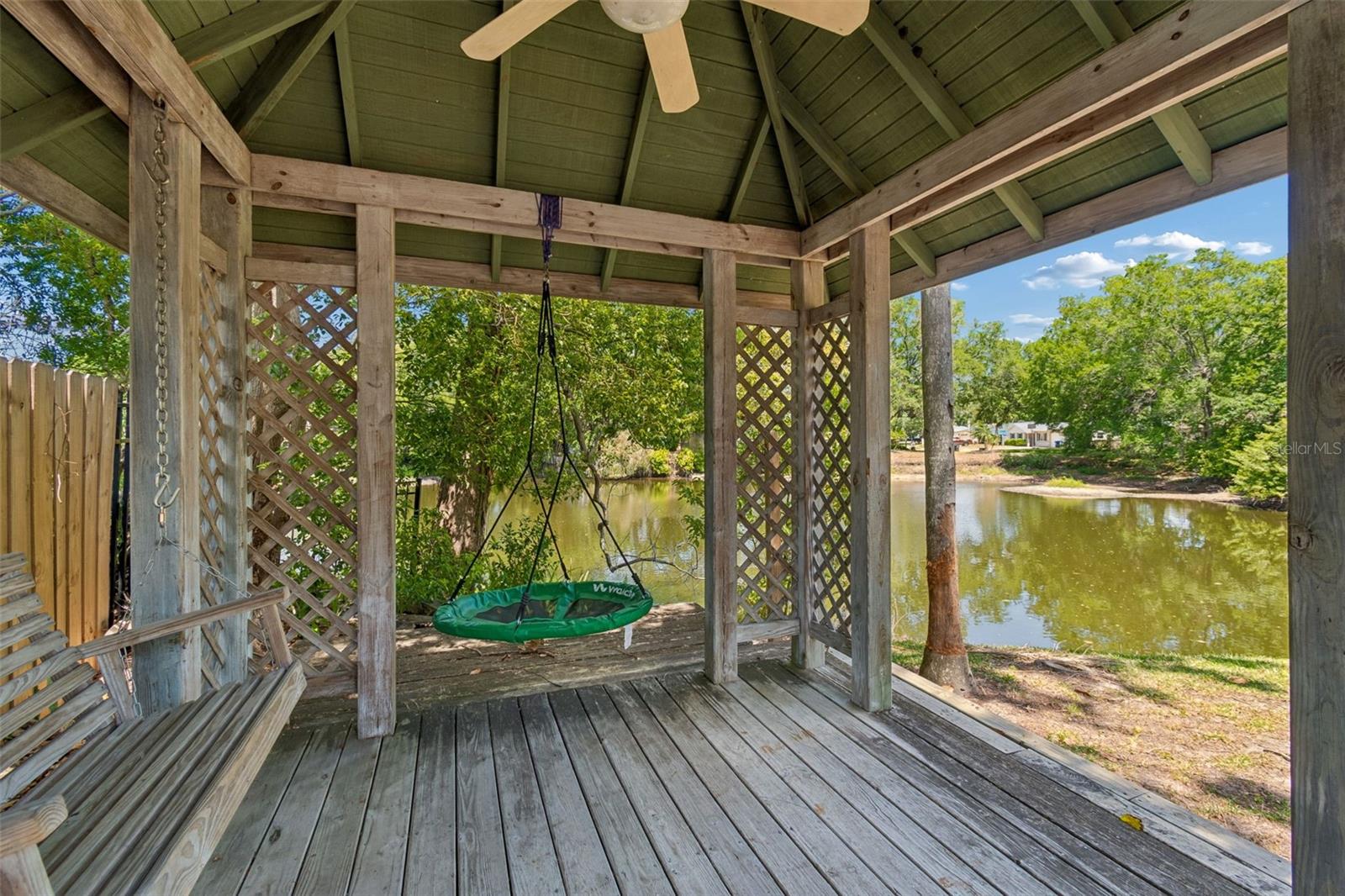 2540 LAKE ELLEN CIR, TAMPA, FL, 33618