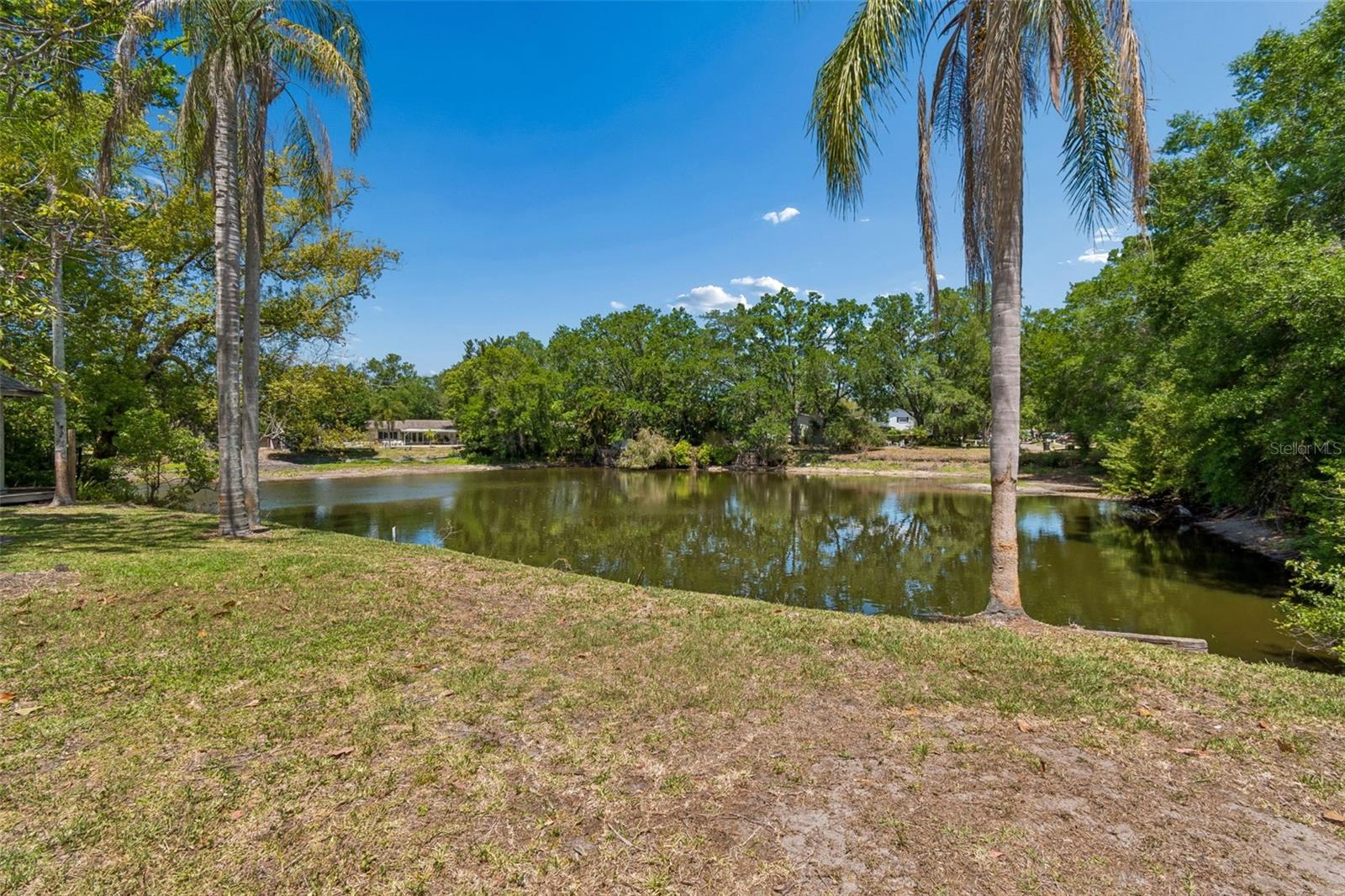 2540 LAKE ELLEN CIR, TAMPA, FL, 33618