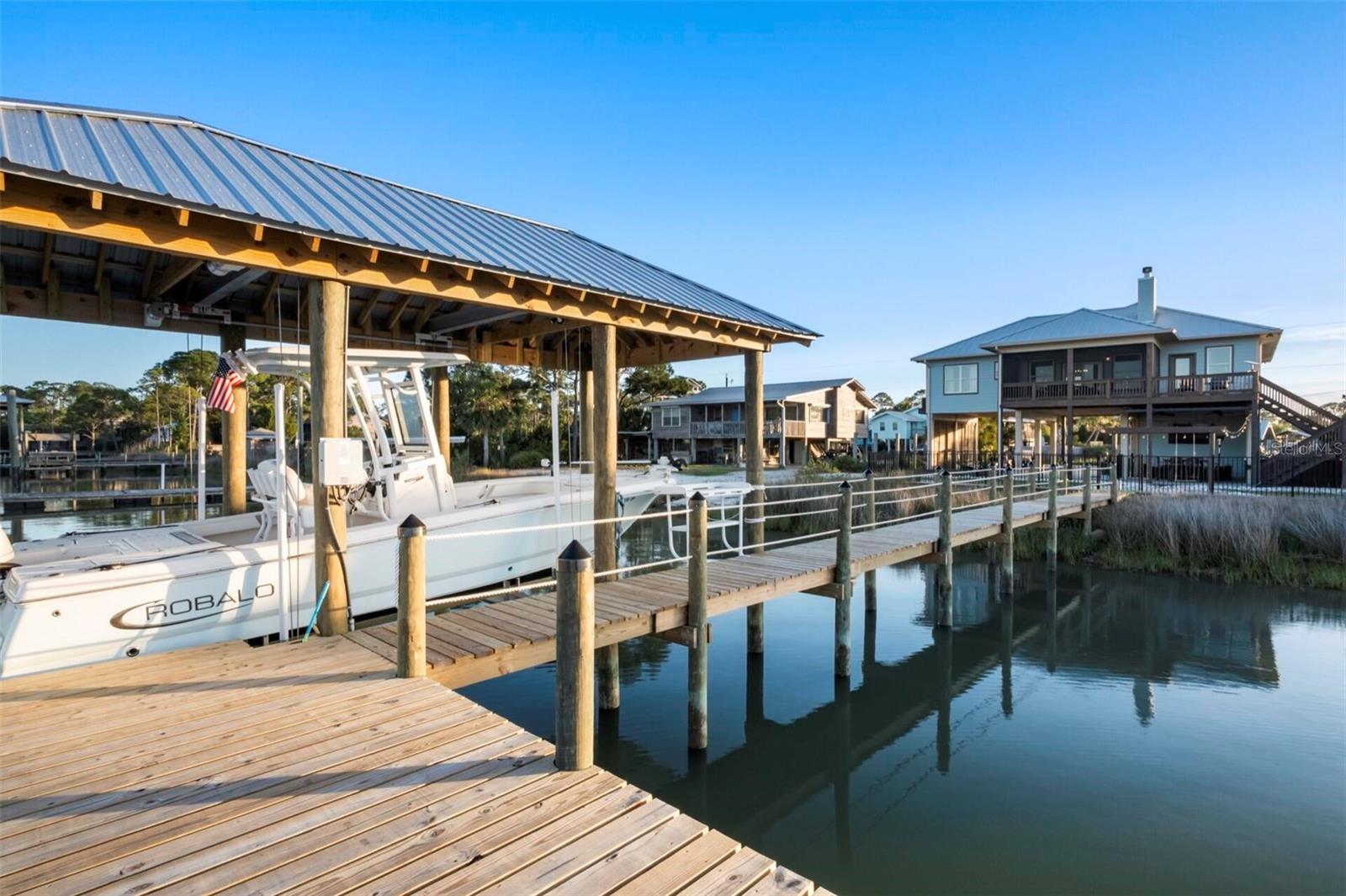 331 LAND ST, EASTPOINT, FL, 32328