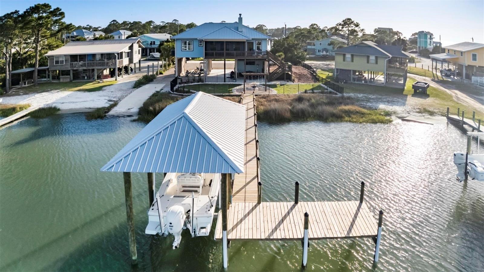 331 LAND ST, EASTPOINT, FL, 32328