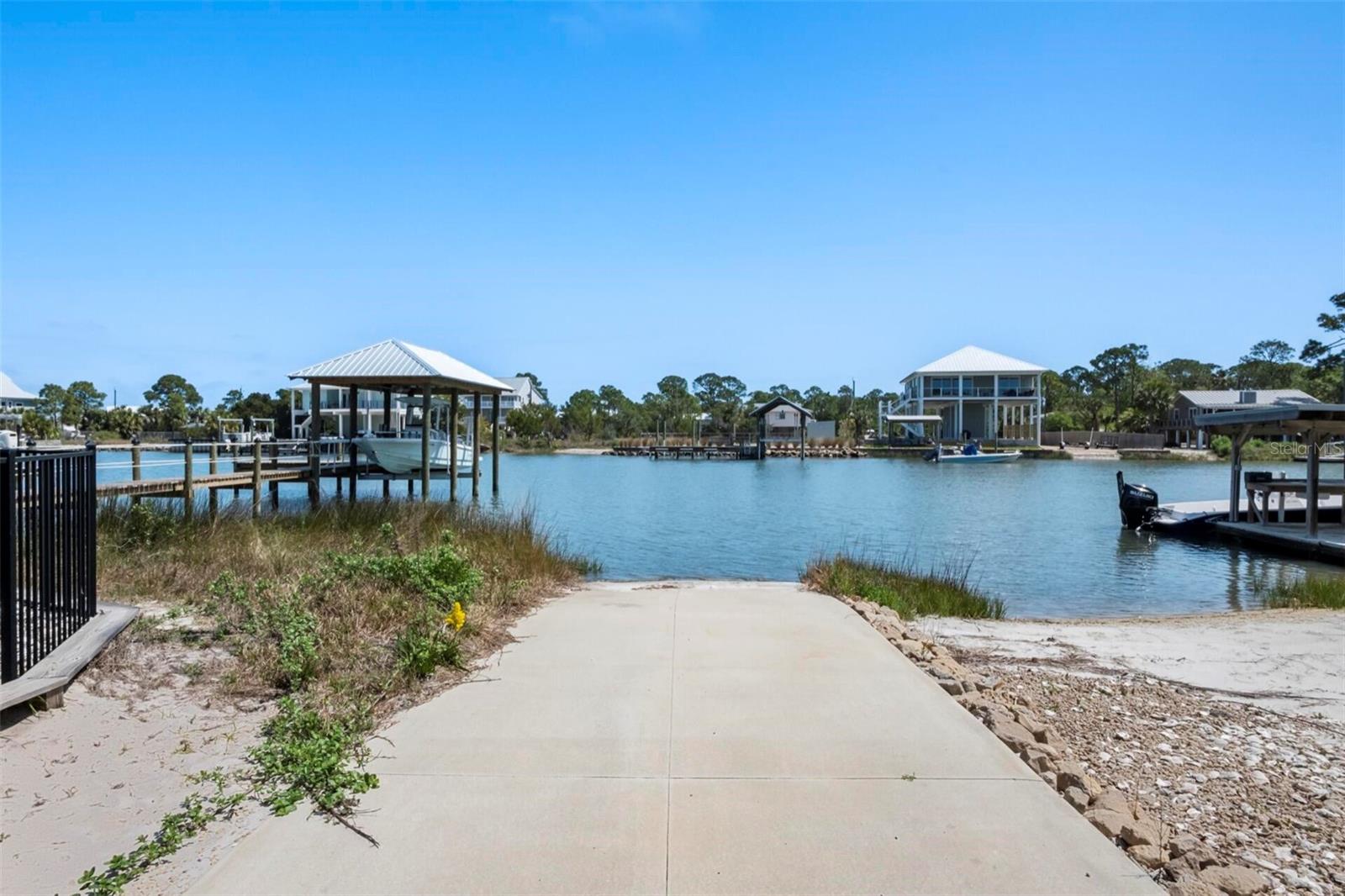 331 LAND ST, EASTPOINT, FL, 32328