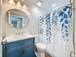 4305 WALLACE CIR, TAMPA, FL, 33611