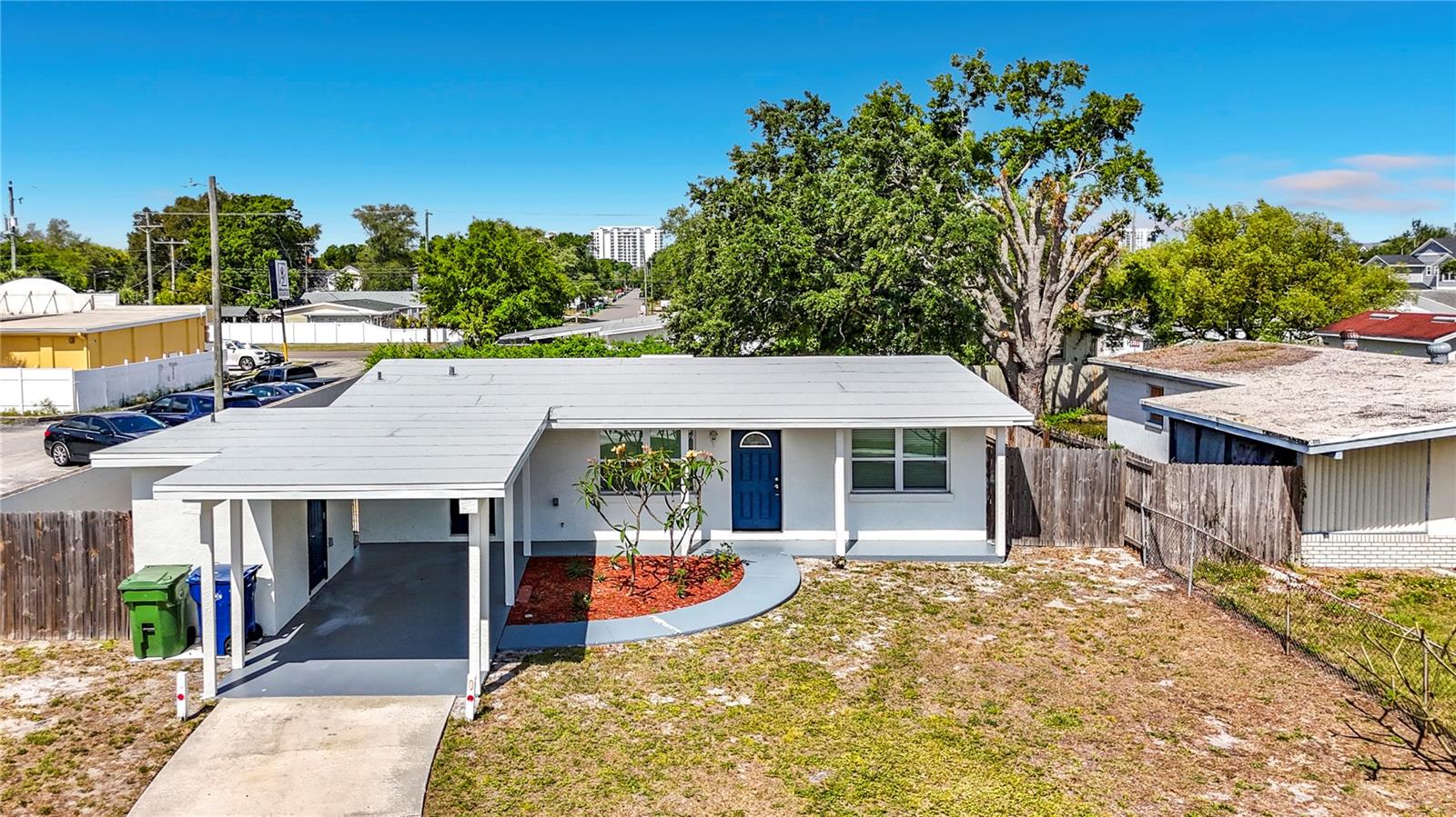 4305 WALLACE CIR, TAMPA, FL, 33611