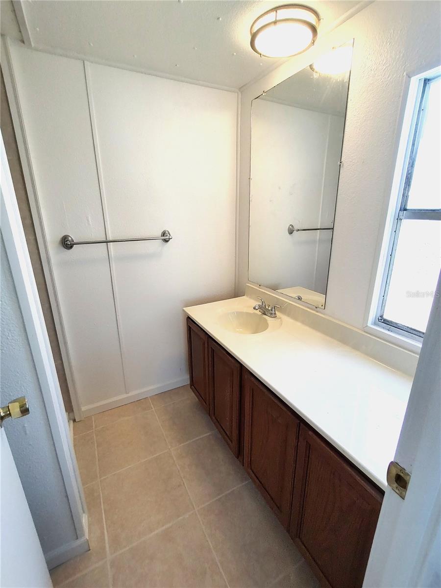 900 9th Ave E E 900 9TH AVE E #180, PALMETTO, FL, 34221