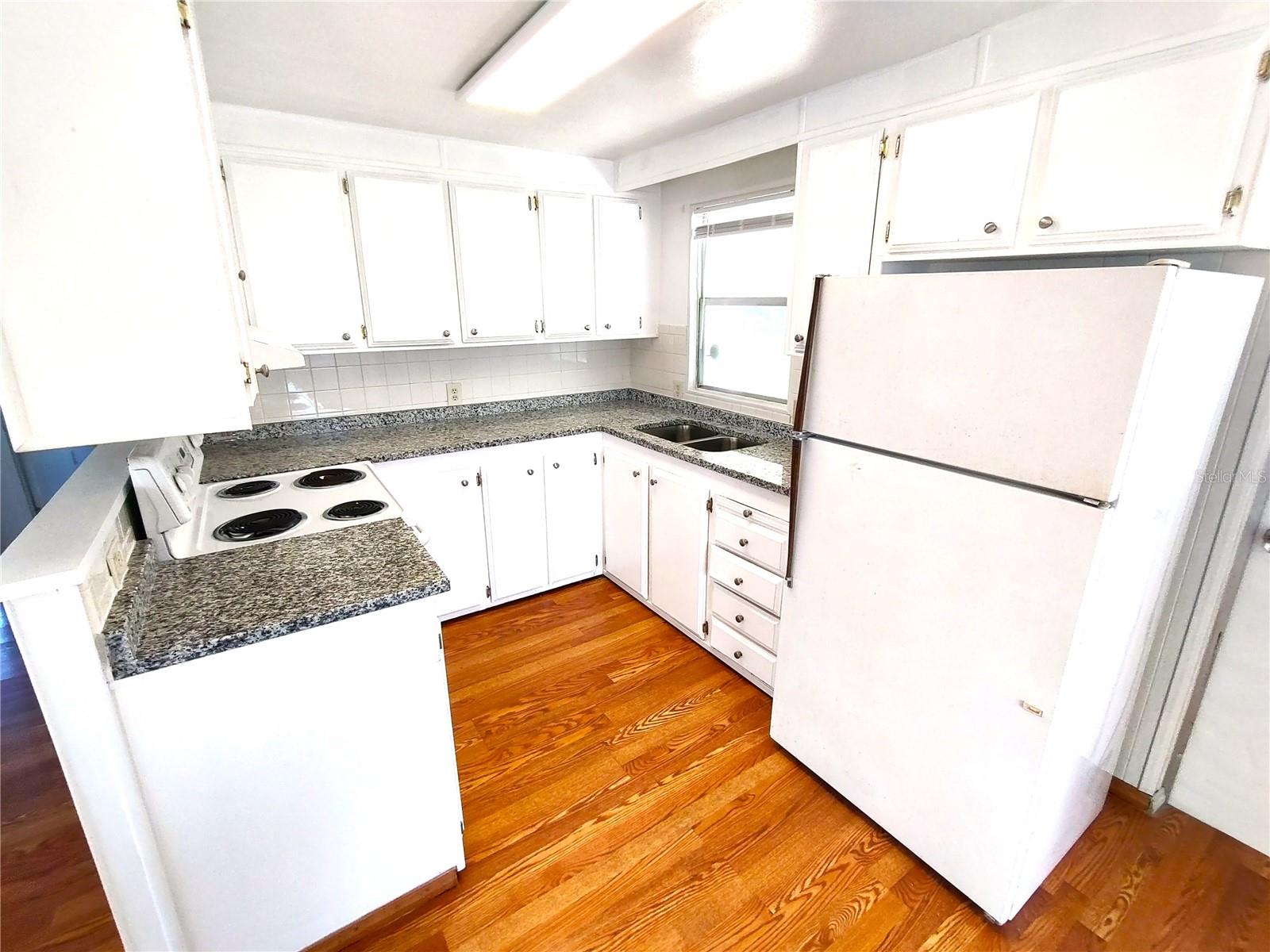 900 9th Ave E E 900 9TH AVE E #180, PALMETTO, FL, 34221