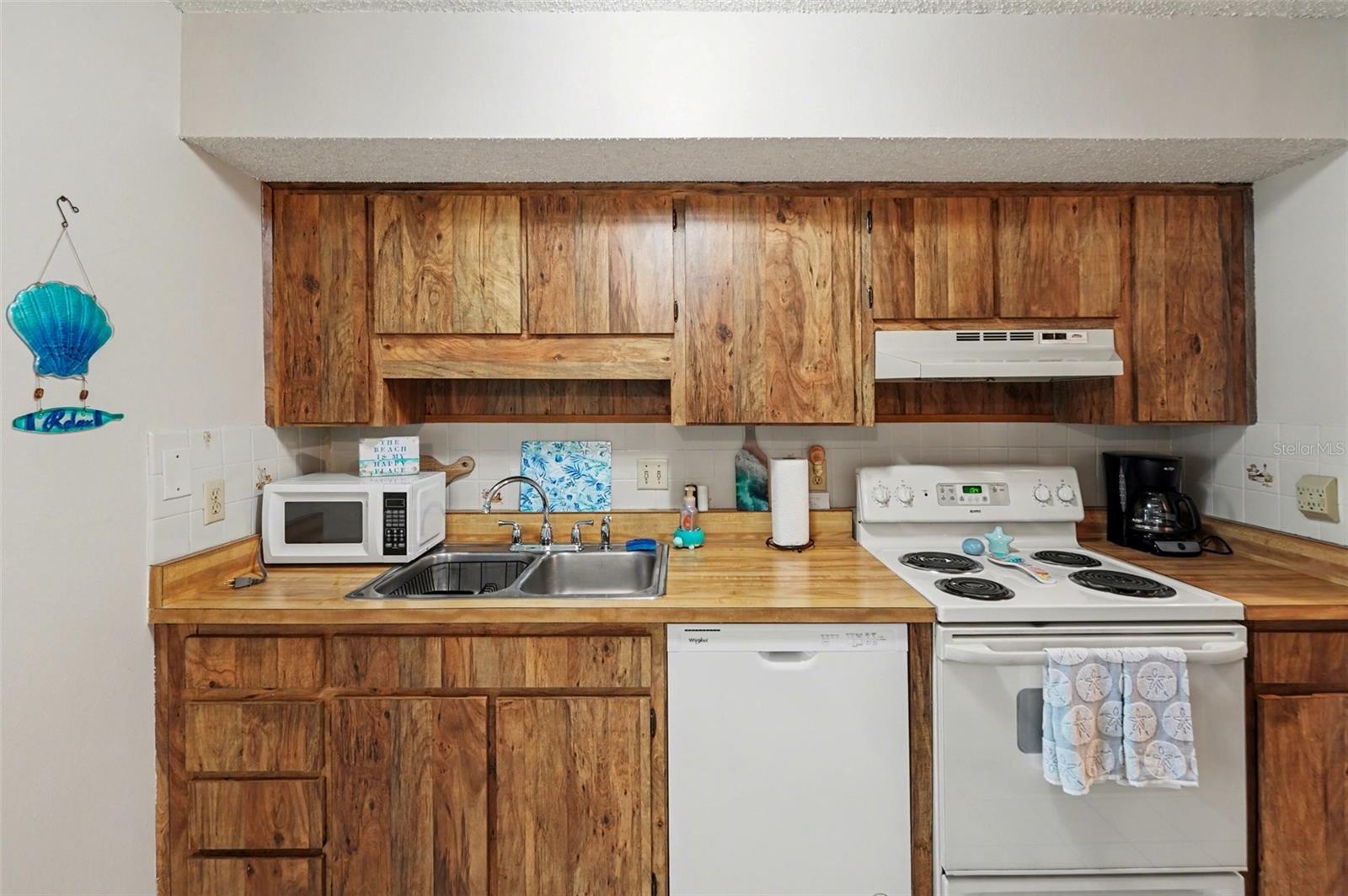 6400 46TH AVE N #214, KENNETH CITY, FL, 33709