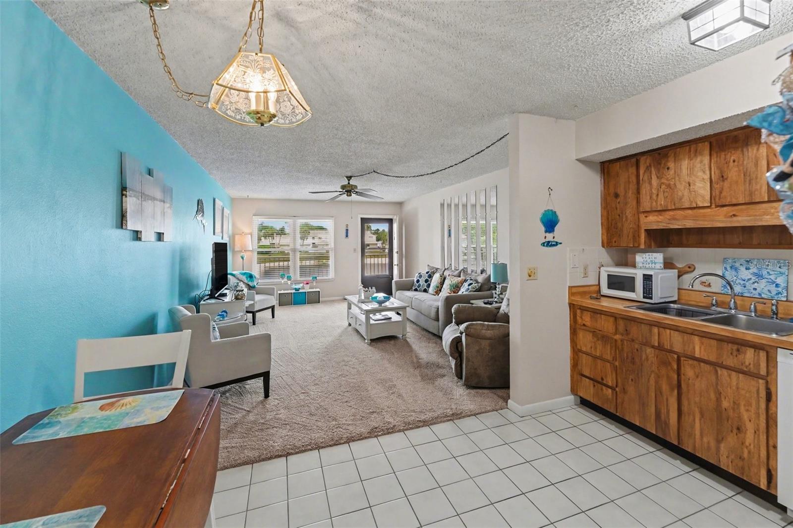 6400 46TH AVE N #214, KENNETH CITY, FL, 33709