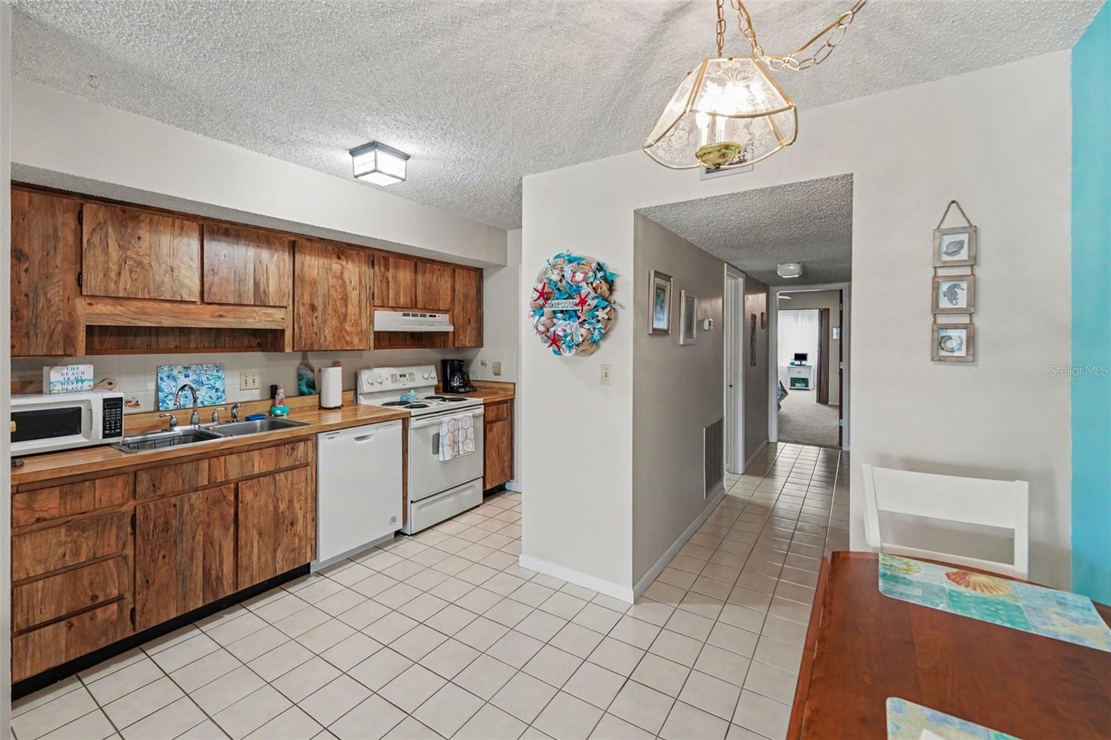 6400 46TH AVE N #214, KENNETH CITY, FL, 33709