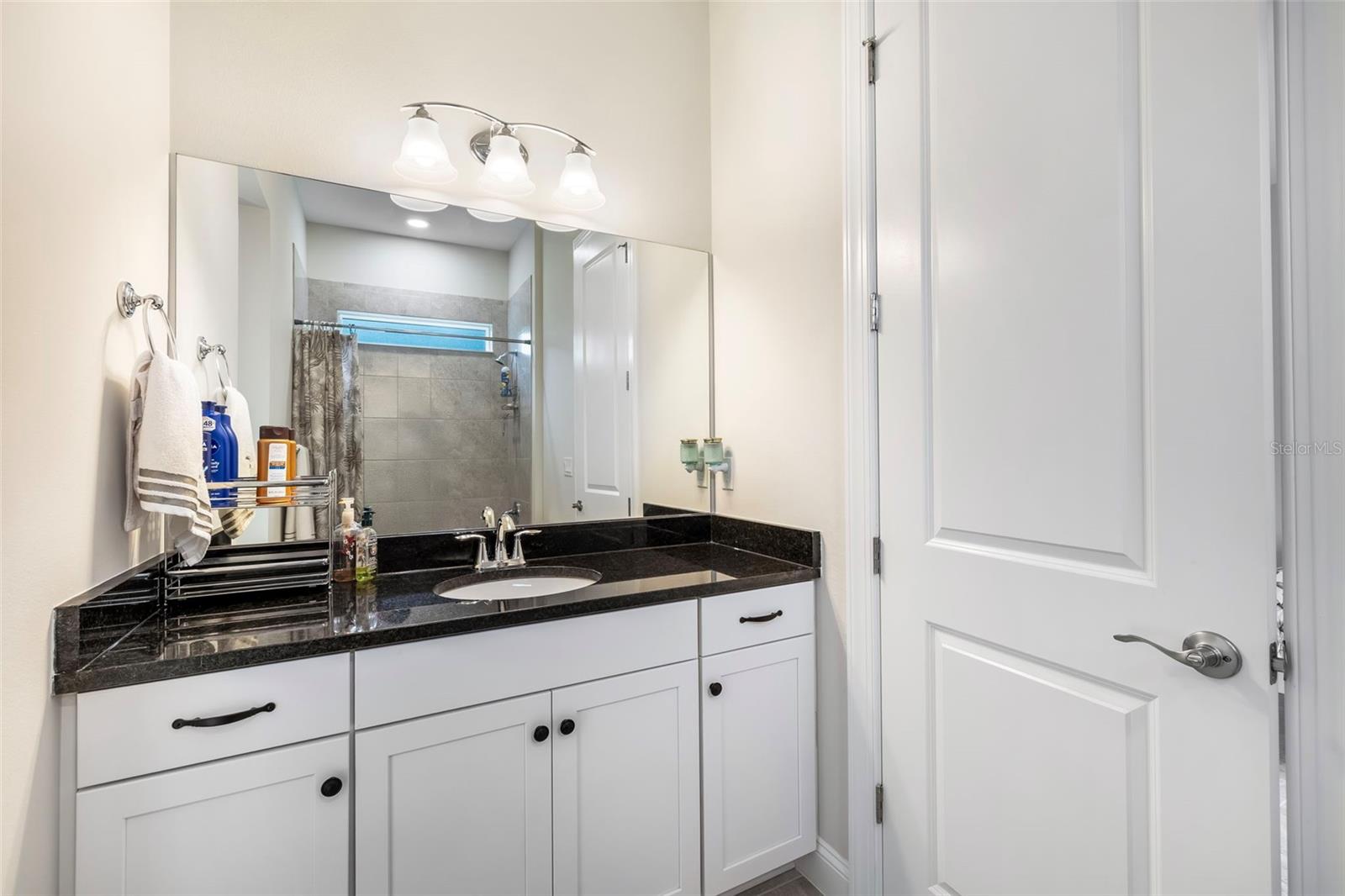 5 LAKESIDE PL E, PALM COAST, FL, 32137