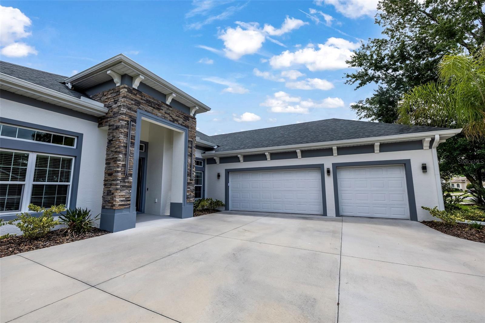 5 LAKESIDE PL E, PALM COAST, FL, 32137