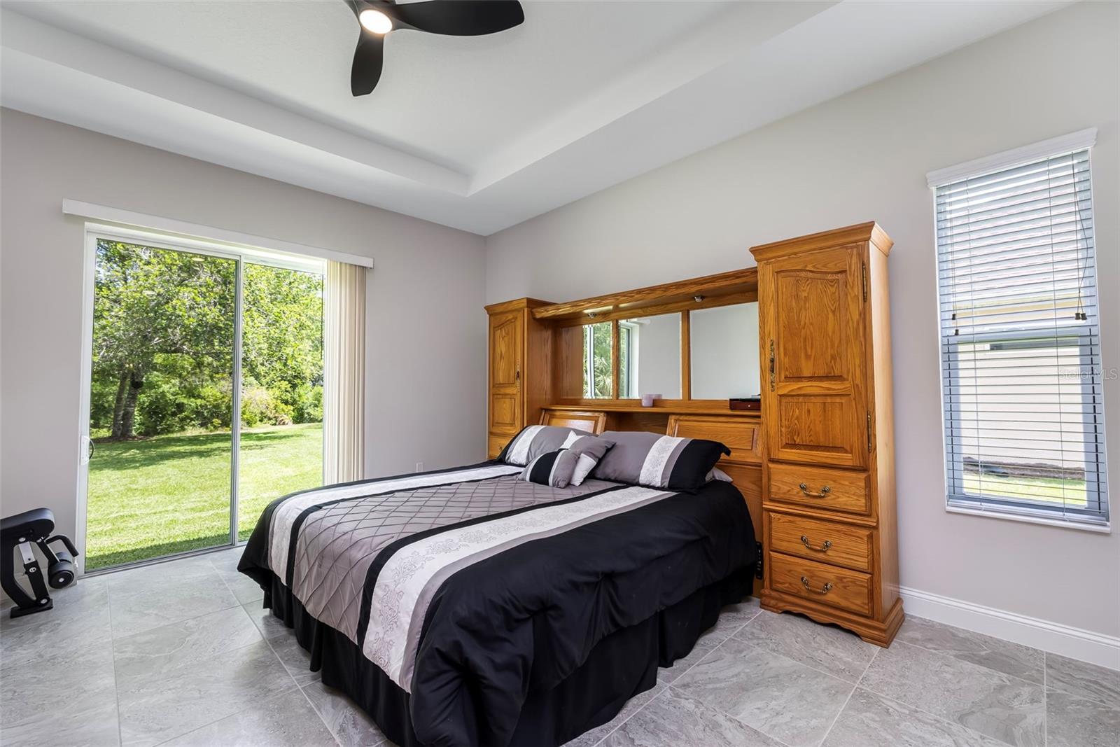 5 LAKESIDE PL E, PALM COAST, FL, 32137