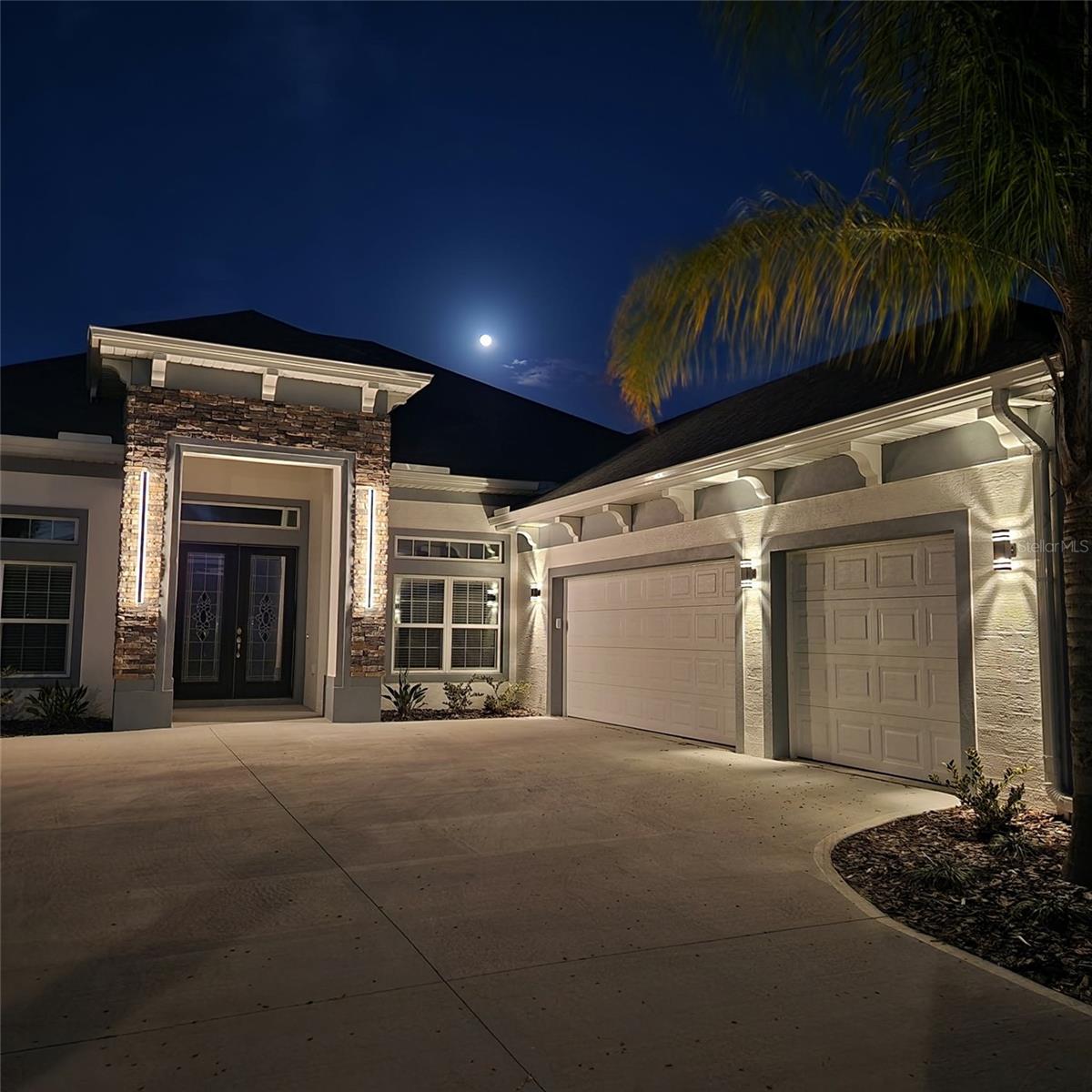 5 LAKESIDE PL E, PALM COAST, FL, 32137