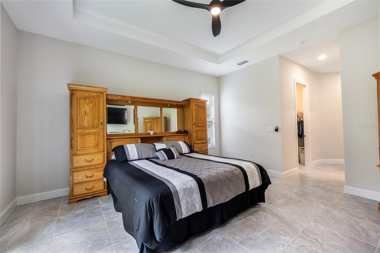 5 LAKESIDE PL E, PALM COAST, FL, 32137